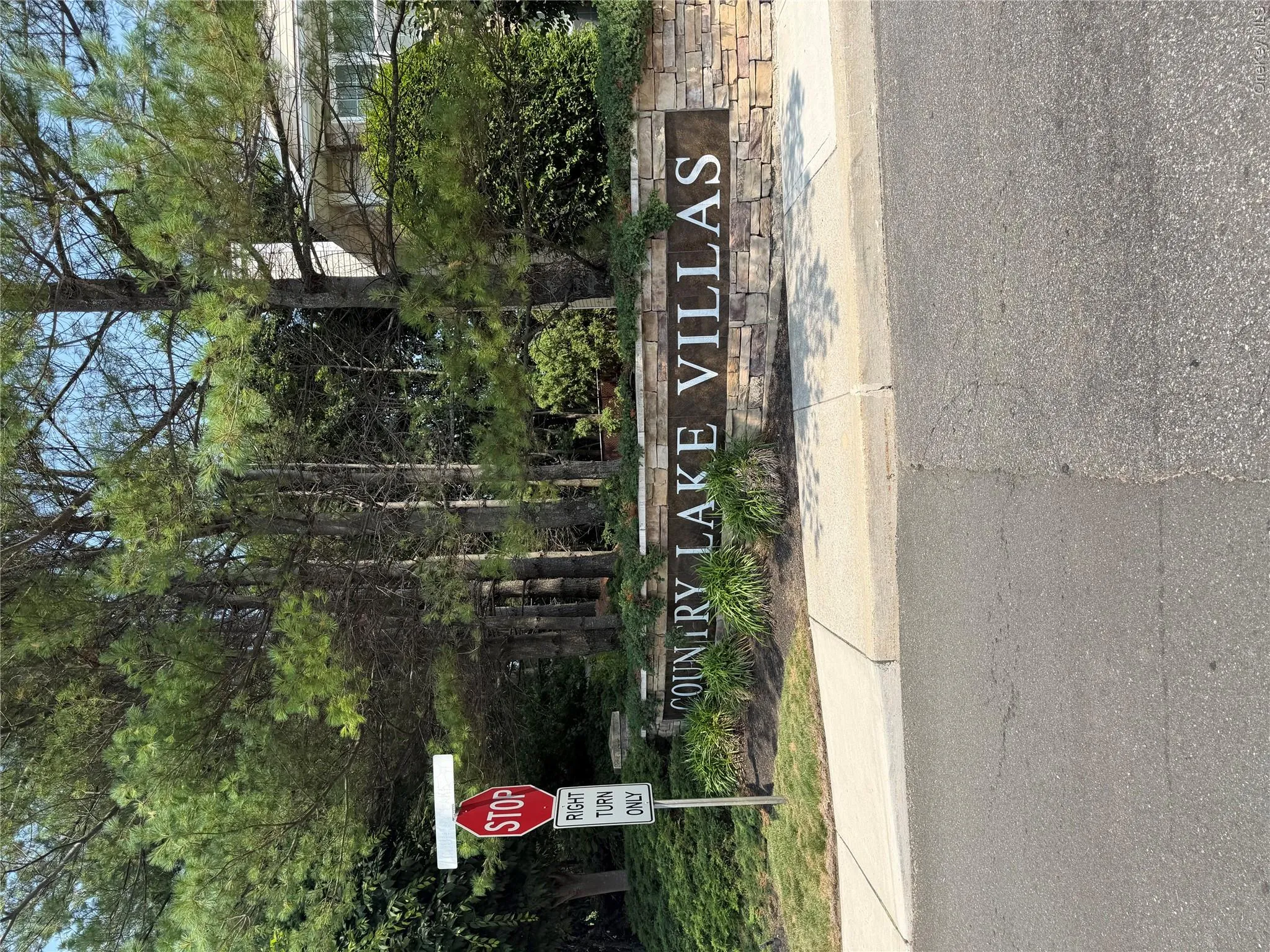 1000 Country Lake Court, West Babylon, NY, 1 Bedroom Bedrooms, 3 Rooms Rooms,1 BathroomBathrooms,Residential Lease,For Rent,Country Lake,0,1020198 1000 Country Lake Court, West Babylon, NY, 1 Bedroom Bedrooms, 3 Rooms Rooms,1 BathroomBathrooms,Residential Lease,For Rent,Country Lake,0,1020198