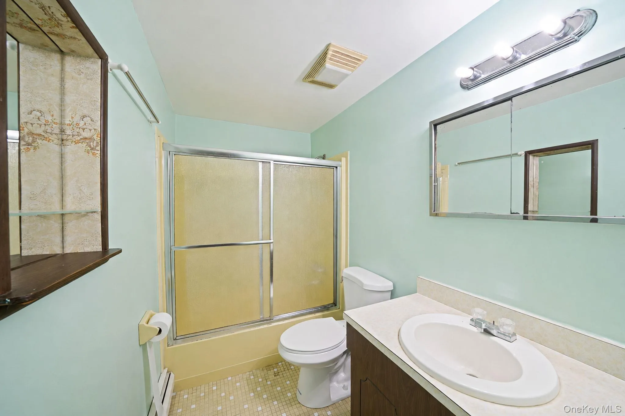 128 Avenue B, Brookhaven, NY, 6 Bedrooms Bedrooms, 10 Rooms Rooms,3 BathroomsBathrooms,Residential,For Rent,Avenue B,0,1020203 128 Avenue B, Brookhaven, NY, 6 Bedrooms Bedrooms, 10 Rooms Rooms,3 BathroomsBathrooms,Residential,For Rent,Avenue B,0,1020203