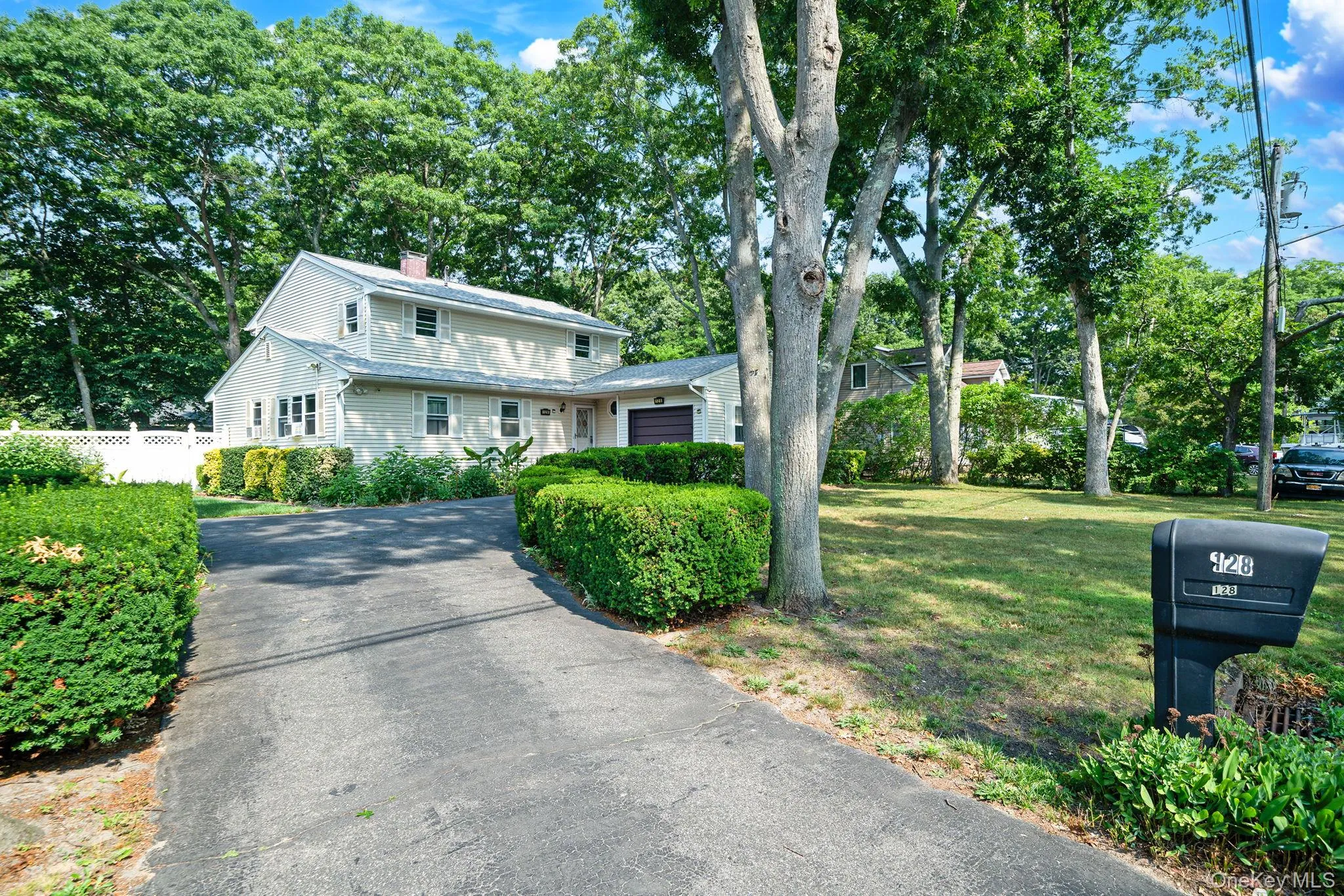 128 Avenue B, Brookhaven, NY, 6 Bedrooms Bedrooms, 10 Rooms Rooms,3 BathroomsBathrooms,Residential,For Rent,Avenue B,0,1020203 128 Avenue B, Brookhaven, NY, 6 Bedrooms Bedrooms, 10 Rooms Rooms,3 BathroomsBathrooms,Residential,For Rent,Avenue B,0,1020203