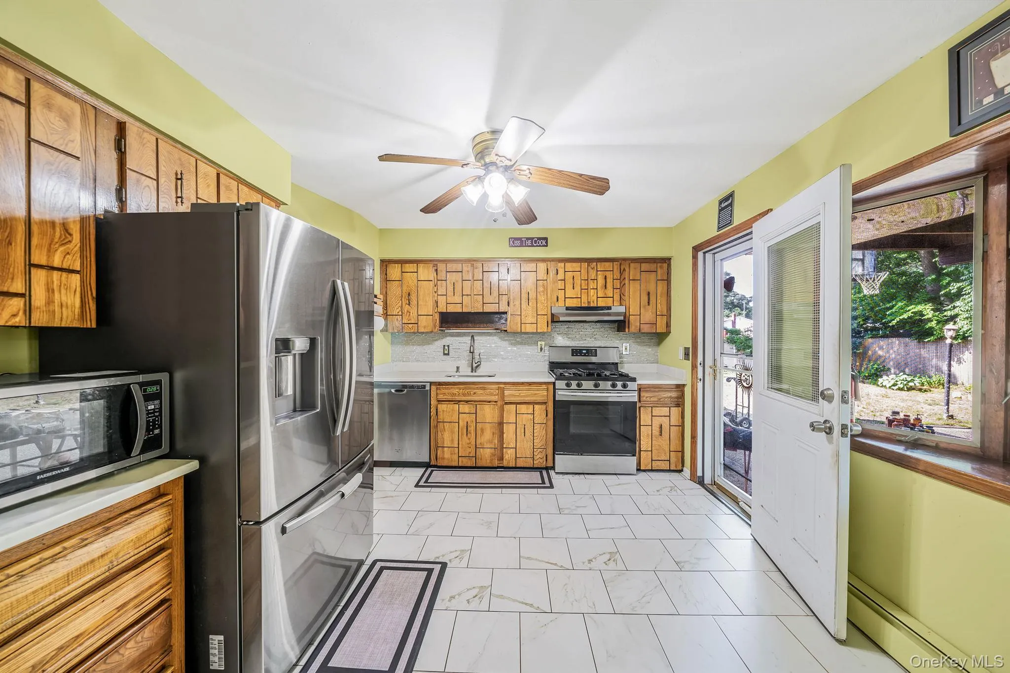 128 Avenue B, Brookhaven, NY, 6 Bedrooms Bedrooms, 10 Rooms Rooms,3 BathroomsBathrooms,Residential,For Rent,Avenue B,0,1020203 128 Avenue B, Brookhaven, NY, 6 Bedrooms Bedrooms, 10 Rooms Rooms,3 BathroomsBathrooms,Residential,For Rent,Avenue B,0,1020203