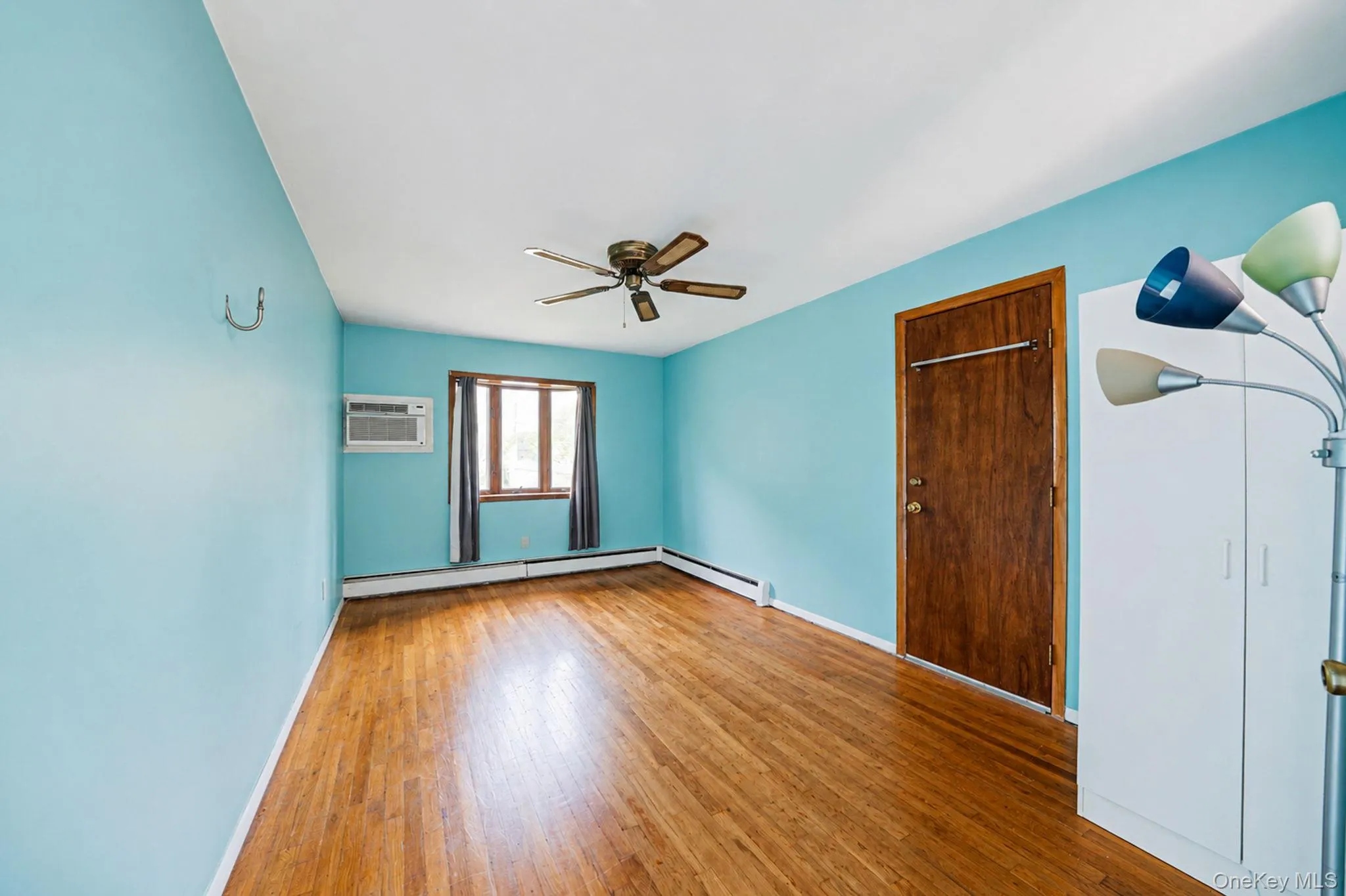 128 Avenue B, Brookhaven, NY, 6 Bedrooms Bedrooms, 10 Rooms Rooms,3 BathroomsBathrooms,Residential,For Rent,Avenue B,0,1020203 128 Avenue B, Brookhaven, NY, 6 Bedrooms Bedrooms, 10 Rooms Rooms,3 BathroomsBathrooms,Residential,For Rent,Avenue B,0,1020203