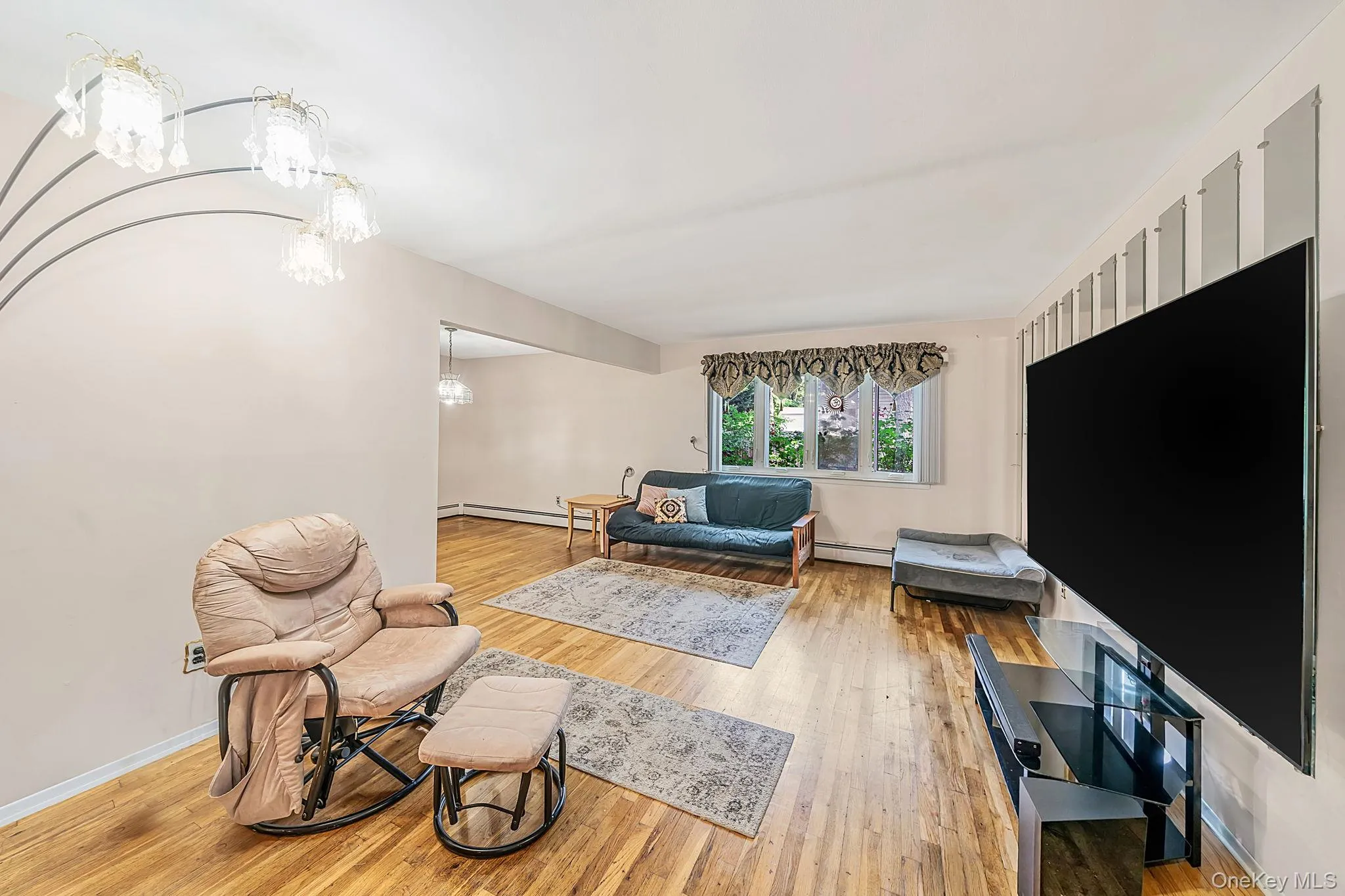 128 Avenue B, Brookhaven, NY, 6 Bedrooms Bedrooms, 10 Rooms Rooms,3 BathroomsBathrooms,Residential,For Rent,Avenue B,0,1020203 128 Avenue B, Brookhaven, NY, 6 Bedrooms Bedrooms, 10 Rooms Rooms,3 BathroomsBathrooms,Residential,For Rent,Avenue B,0,1020203