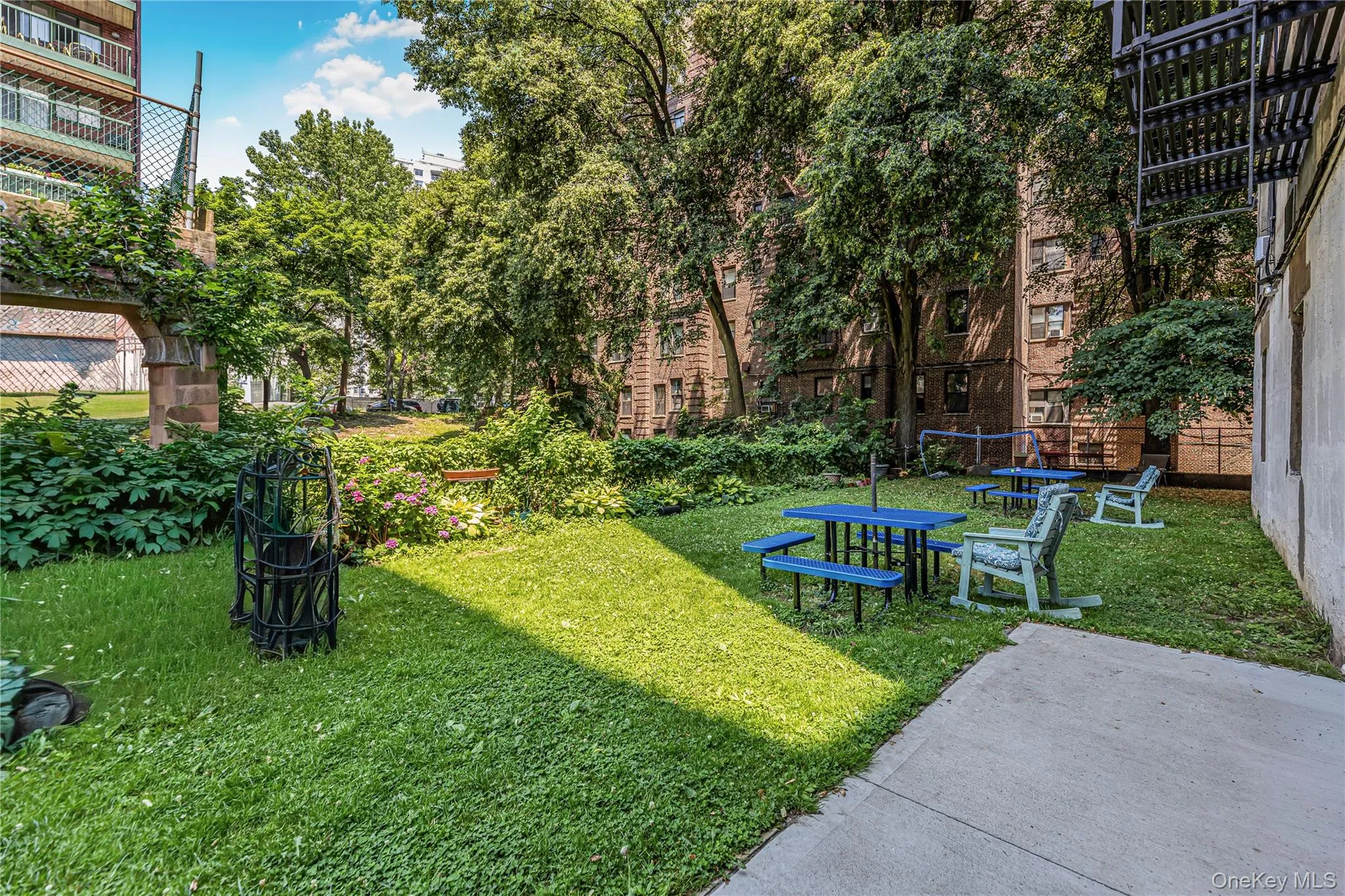Outdoor sitting area Outdoor sitting area