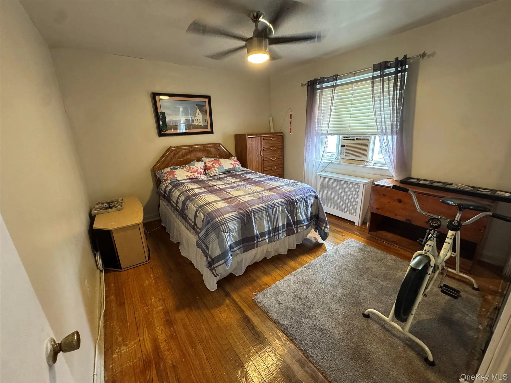 260-38 73 Avenue, New York, NY, 2 Bedrooms Bedrooms, 4 Rooms Rooms,1 BathroomBathrooms,Residential,For Rent,73,0,1020206 260-38 73 Avenue, New York, NY, 2 Bedrooms Bedrooms, 4 Rooms Rooms,1 BathroomBathrooms,Residential,For Rent,73,0,1020206