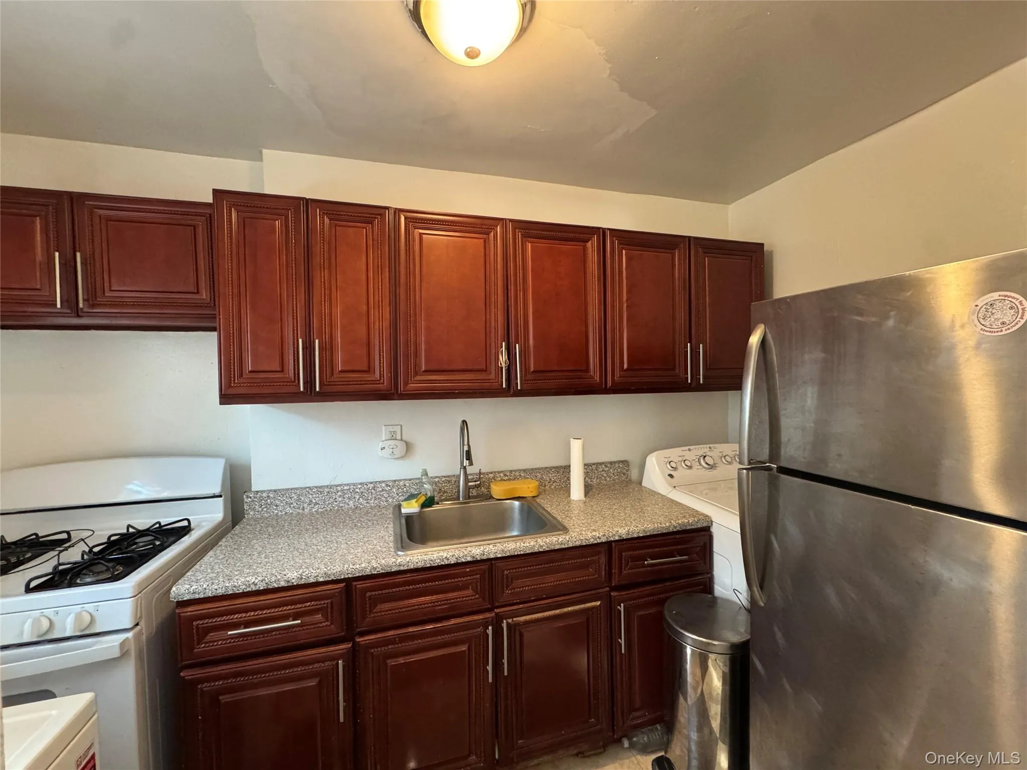 260-38 73 Avenue, New York, NY, 2 Bedrooms Bedrooms, 4 Rooms Rooms,1 BathroomBathrooms,Residential,For Rent,73,0,1020206 260-38 73 Avenue, New York, NY, 2 Bedrooms Bedrooms, 4 Rooms Rooms,1 BathroomBathrooms,Residential,For Rent,73,0,1020206