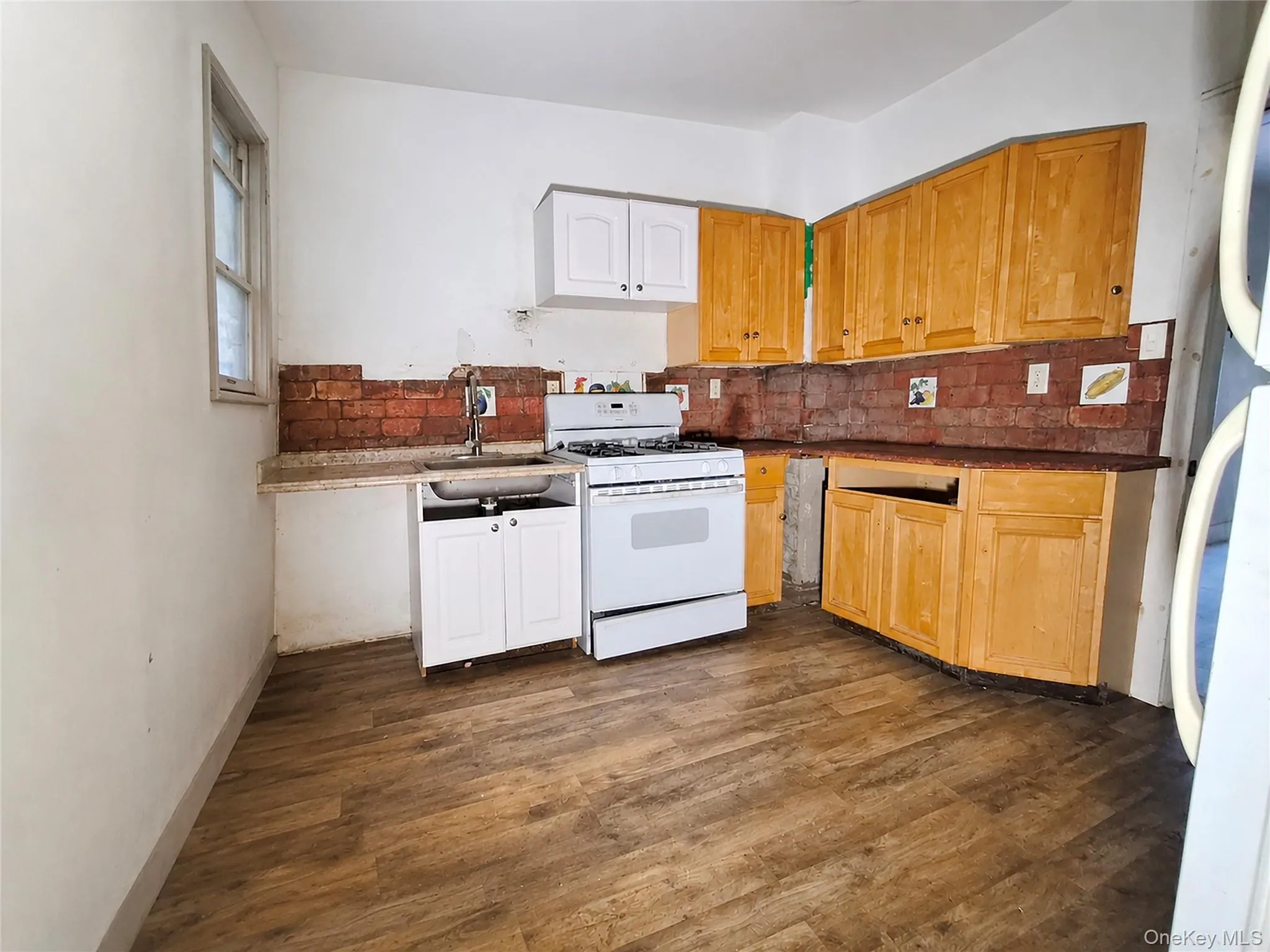 11140 148th Street, New York, NY, 3 Bedrooms Bedrooms, 6 Rooms Rooms,1 BathroomBathrooms,Residential,For Rent,148th,0,1020210 11140 148th Street, New York, NY, 3 Bedrooms Bedrooms, 6 Rooms Rooms,1 BathroomBathrooms,Residential,For Rent,148th,0,1020210