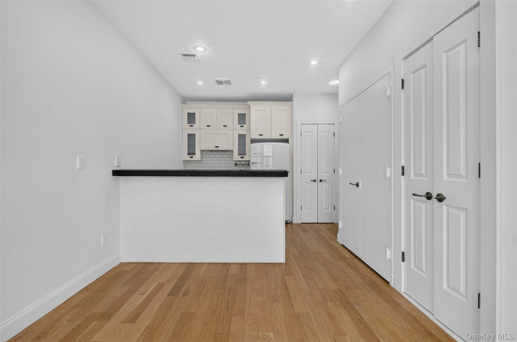 100 Engert Avenue, New York, NY, 2 Bedrooms Bedrooms, 5 Rooms Rooms,2 BathroomsBathrooms,Residential,For Rent,Engert,0,1020215 100 Engert Avenue, New York, NY, 2 Bedrooms Bedrooms, 5 Rooms Rooms,2 BathroomsBathrooms,Residential,For Rent,Engert,0,1020215