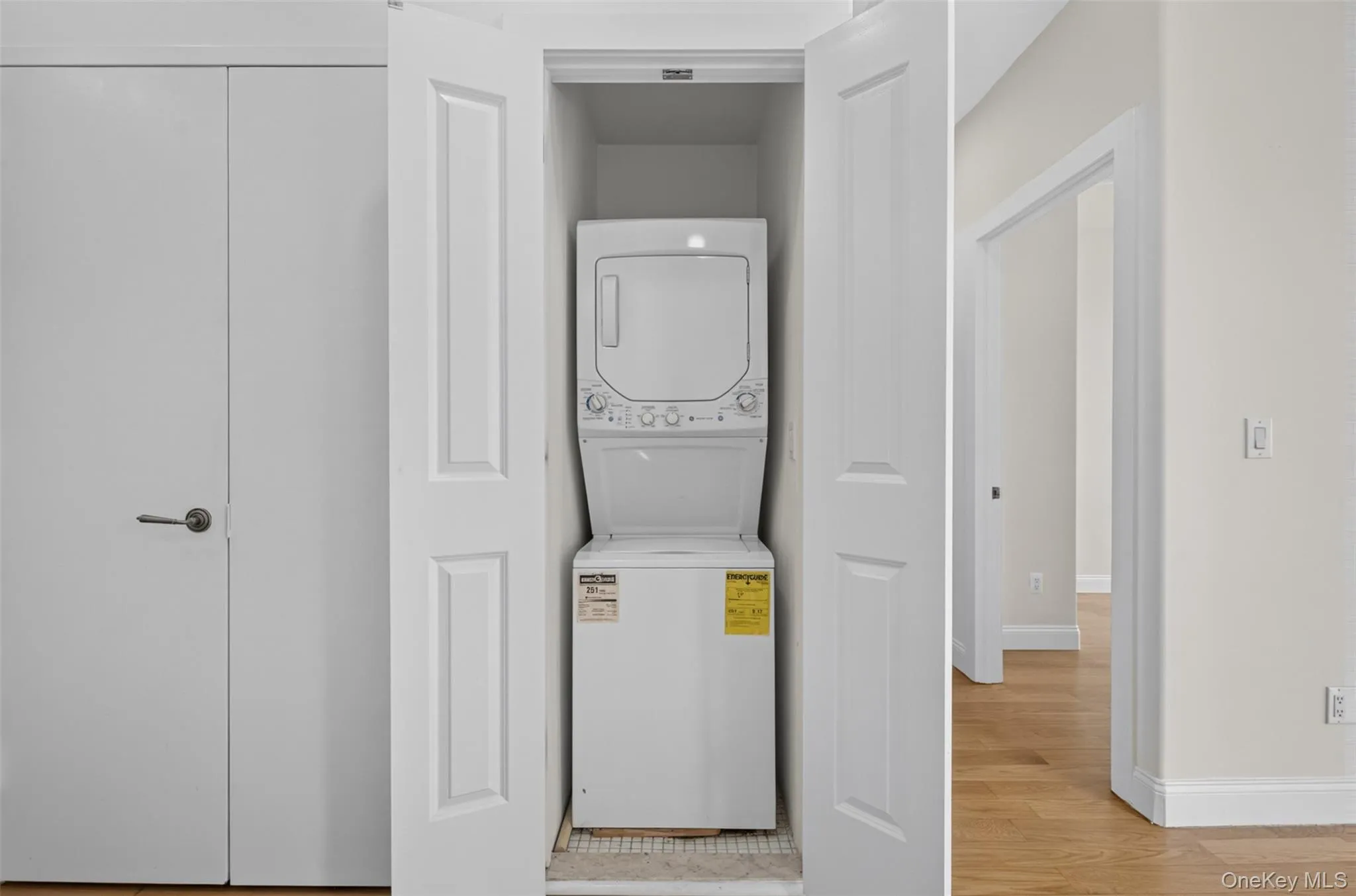 100 Engert Avenue, New York, NY, 2 Bedrooms Bedrooms, 5 Rooms Rooms,2 BathroomsBathrooms,Residential,For Rent,Engert,0,1020215 100 Engert Avenue, New York, NY, 2 Bedrooms Bedrooms, 5 Rooms Rooms,2 BathroomsBathrooms,Residential,For Rent,Engert,0,1020215