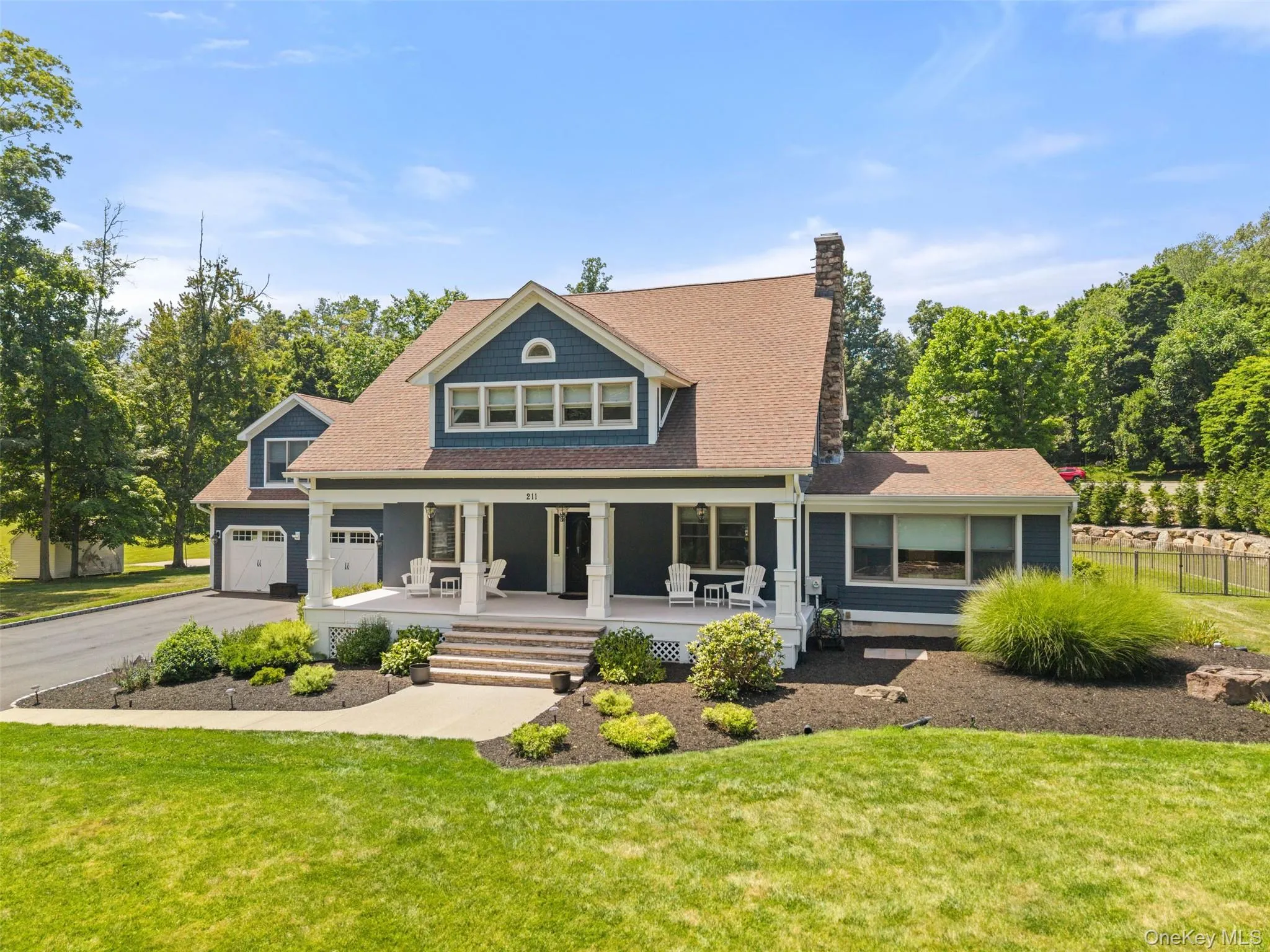 And within minutes to fabulous restaurants, parks, Clarkstown Schools, shopping and more! And within minutes to fabulous restaurants, parks, Clarkstown Schools, shopping and more!