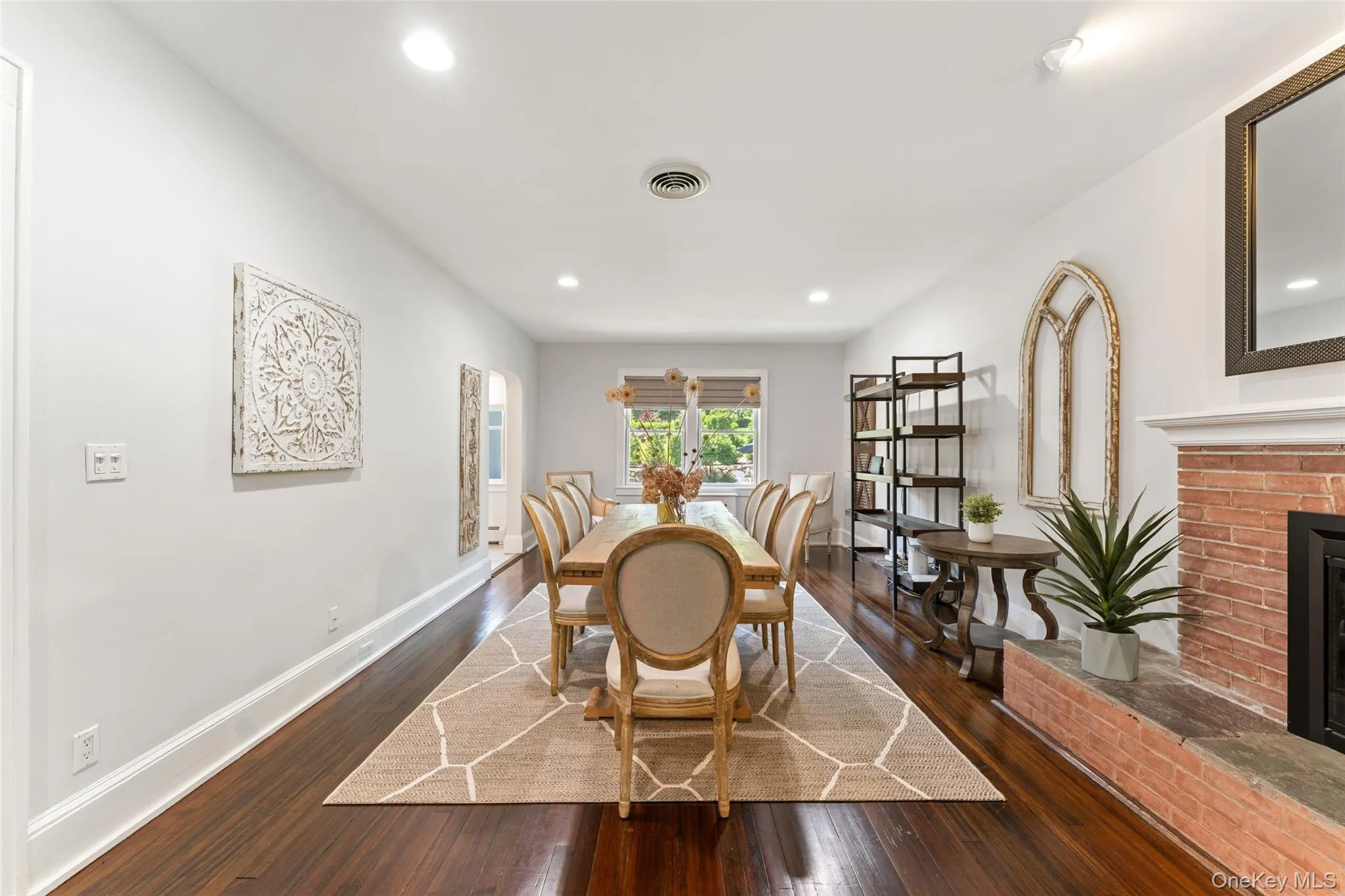 211 Strawtown Road, Clarkstown, NY, 4 Bedrooms Bedrooms, 13 Rooms Rooms,2 BathroomsBathrooms,Residential,For Rent,Strawtown,0,1020221 211 Strawtown Road, Clarkstown, NY, 4 Bedrooms Bedrooms, 13 Rooms Rooms,2 BathroomsBathrooms,Residential,For Rent,Strawtown,0,1020221