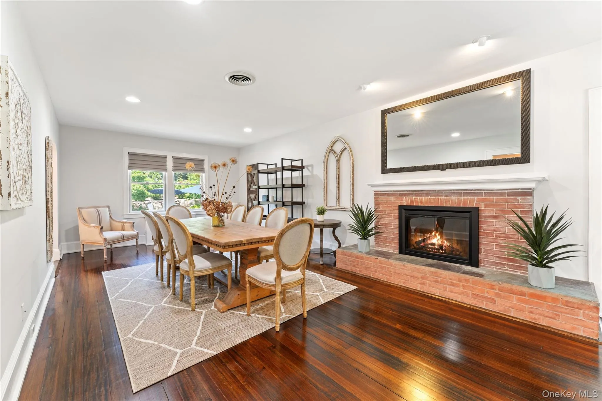 211 Strawtown Road, Clarkstown, NY, 4 Bedrooms Bedrooms, 13 Rooms Rooms,2 BathroomsBathrooms,Residential,For Rent,Strawtown,0,1020221 211 Strawtown Road, Clarkstown, NY, 4 Bedrooms Bedrooms, 13 Rooms Rooms,2 BathroomsBathrooms,Residential,For Rent,Strawtown,0,1020221