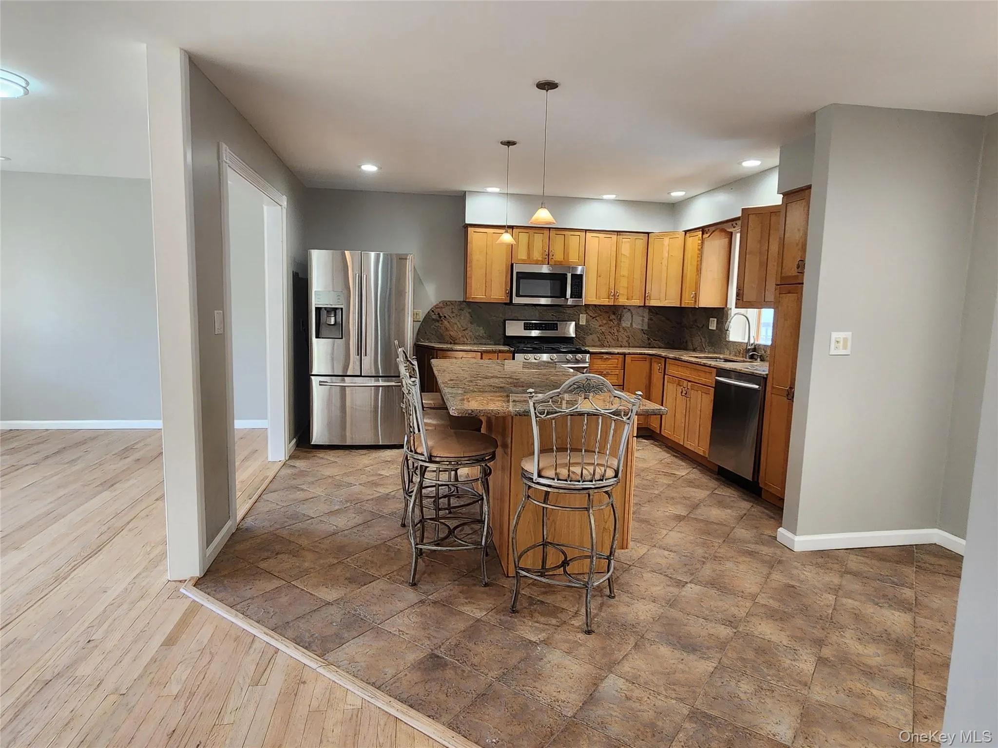 373 Ehrhardt Road, Orangetown, NY, 3 Bedrooms Bedrooms, 6 Rooms Rooms,1 BathroomBathrooms,Residential Lease,For Rent,Ehrhardt,0,1020224 373 Ehrhardt Road, Orangetown, NY, 3 Bedrooms Bedrooms, 6 Rooms Rooms,1 BathroomBathrooms,Residential Lease,For Rent,Ehrhardt,0,1020224