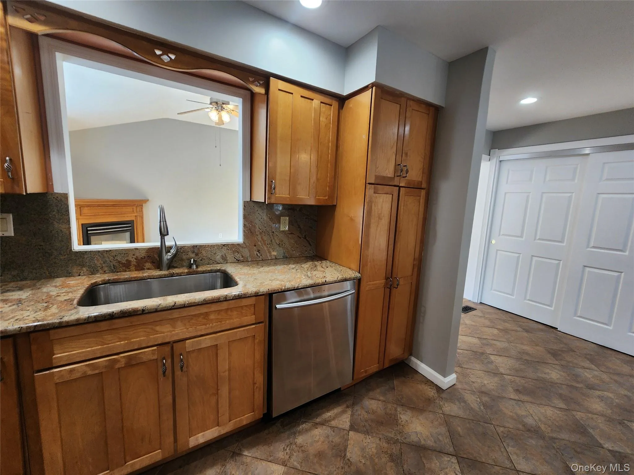 373 Ehrhardt Road, Orangetown, NY, 3 Bedrooms Bedrooms, 6 Rooms Rooms,1 BathroomBathrooms,Residential Lease,For Rent,Ehrhardt,0,1020224 373 Ehrhardt Road, Orangetown, NY, 3 Bedrooms Bedrooms, 6 Rooms Rooms,1 BathroomBathrooms,Residential Lease,For Rent,Ehrhardt,0,1020224