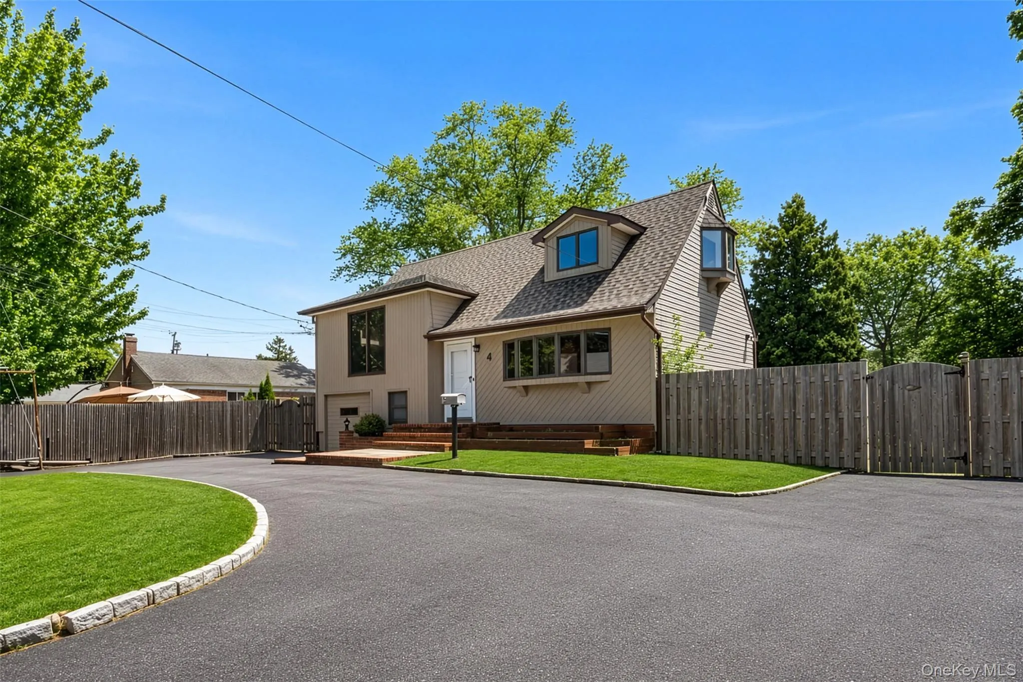 4 Sibley Place, Huntington, NY, 4 Bedrooms Bedrooms, 9 Rooms Rooms,3 BathroomsBathrooms,Residential,For Rent,Sibley,0,1020226 4 Sibley Place, Huntington, NY, 4 Bedrooms Bedrooms, 9 Rooms Rooms,3 BathroomsBathrooms,Residential,For Rent,Sibley,0,1020226