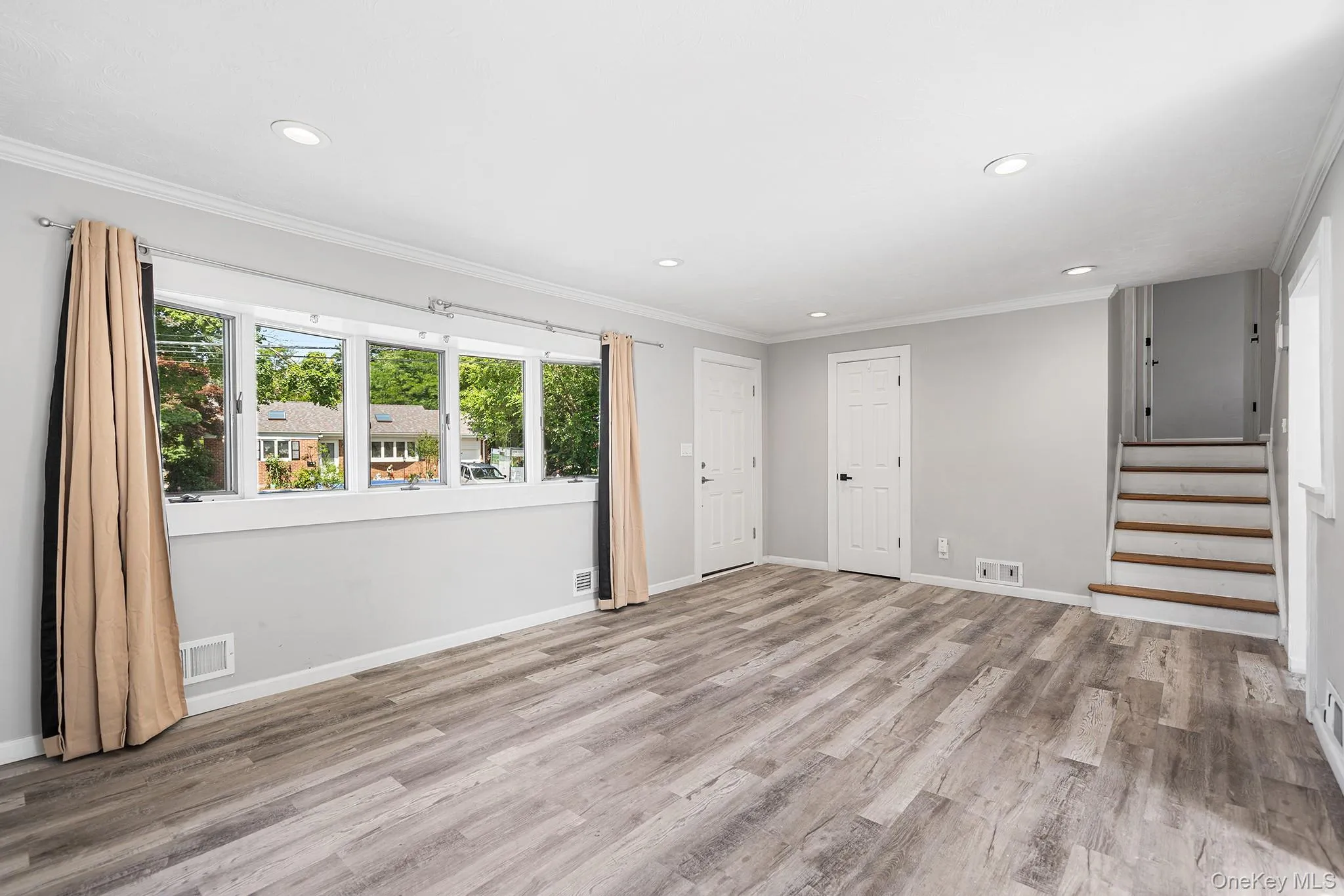 4 Sibley Place, Huntington, NY, 4 Bedrooms Bedrooms, 9 Rooms Rooms,3 BathroomsBathrooms,Residential,For Rent,Sibley,0,1020226 4 Sibley Place, Huntington, NY, 4 Bedrooms Bedrooms, 9 Rooms Rooms,3 BathroomsBathrooms,Residential,For Rent,Sibley,0,1020226