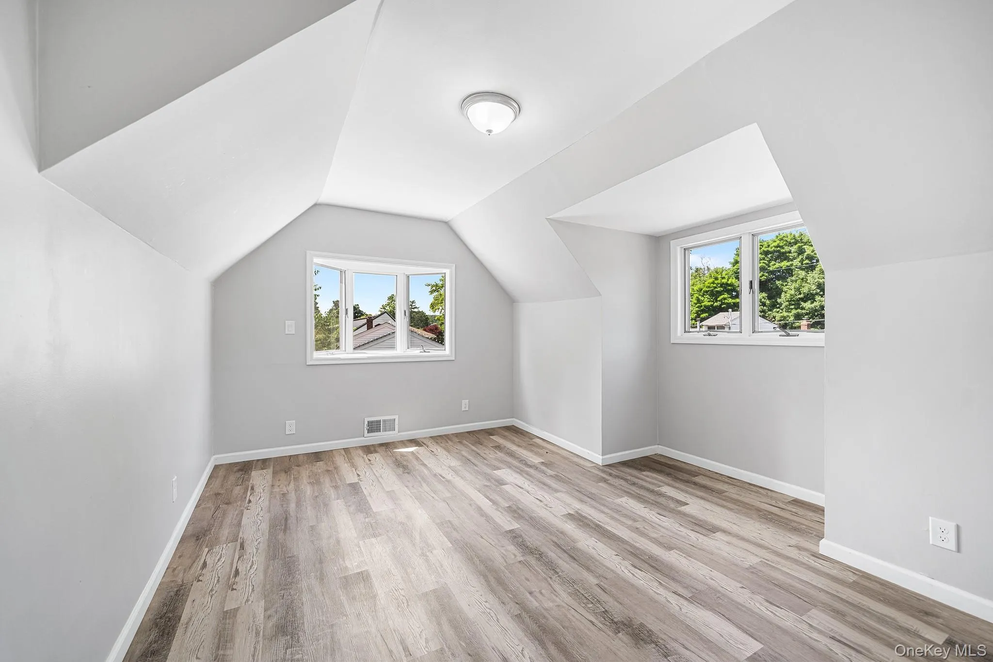 4 Sibley Place, Huntington, NY, 4 Bedrooms Bedrooms, 9 Rooms Rooms,3 BathroomsBathrooms,Residential,For Rent,Sibley,0,1020226 4 Sibley Place, Huntington, NY, 4 Bedrooms Bedrooms, 9 Rooms Rooms,3 BathroomsBathrooms,Residential,For Rent,Sibley,0,1020226