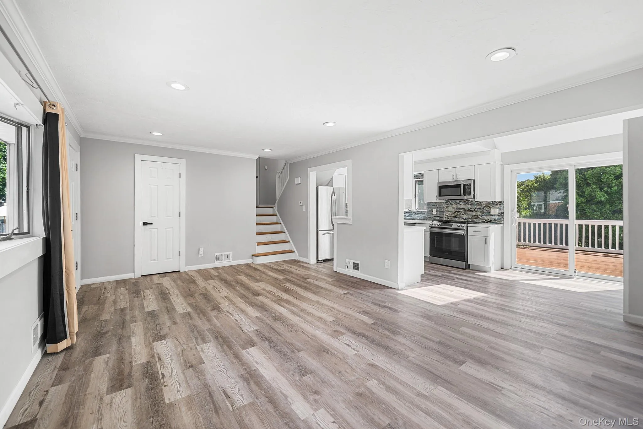 4 Sibley Place, Huntington, NY, 4 Bedrooms Bedrooms, 9 Rooms Rooms,3 BathroomsBathrooms,Residential,For Rent,Sibley,0,1020226 4 Sibley Place, Huntington, NY, 4 Bedrooms Bedrooms, 9 Rooms Rooms,3 BathroomsBathrooms,Residential,For Rent,Sibley,0,1020226
