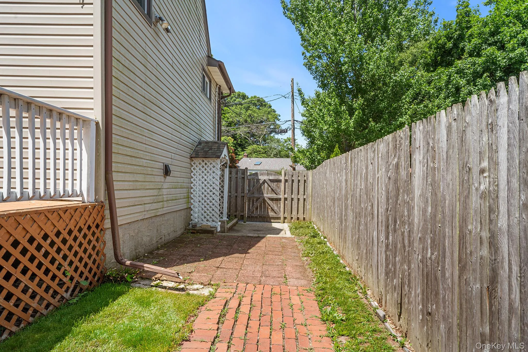 4 Sibley Place, Huntington, NY, 4 Bedrooms Bedrooms, 9 Rooms Rooms,3 BathroomsBathrooms,Residential,For Rent,Sibley,0,1020226 4 Sibley Place, Huntington, NY, 4 Bedrooms Bedrooms, 9 Rooms Rooms,3 BathroomsBathrooms,Residential,For Rent,Sibley,0,1020226