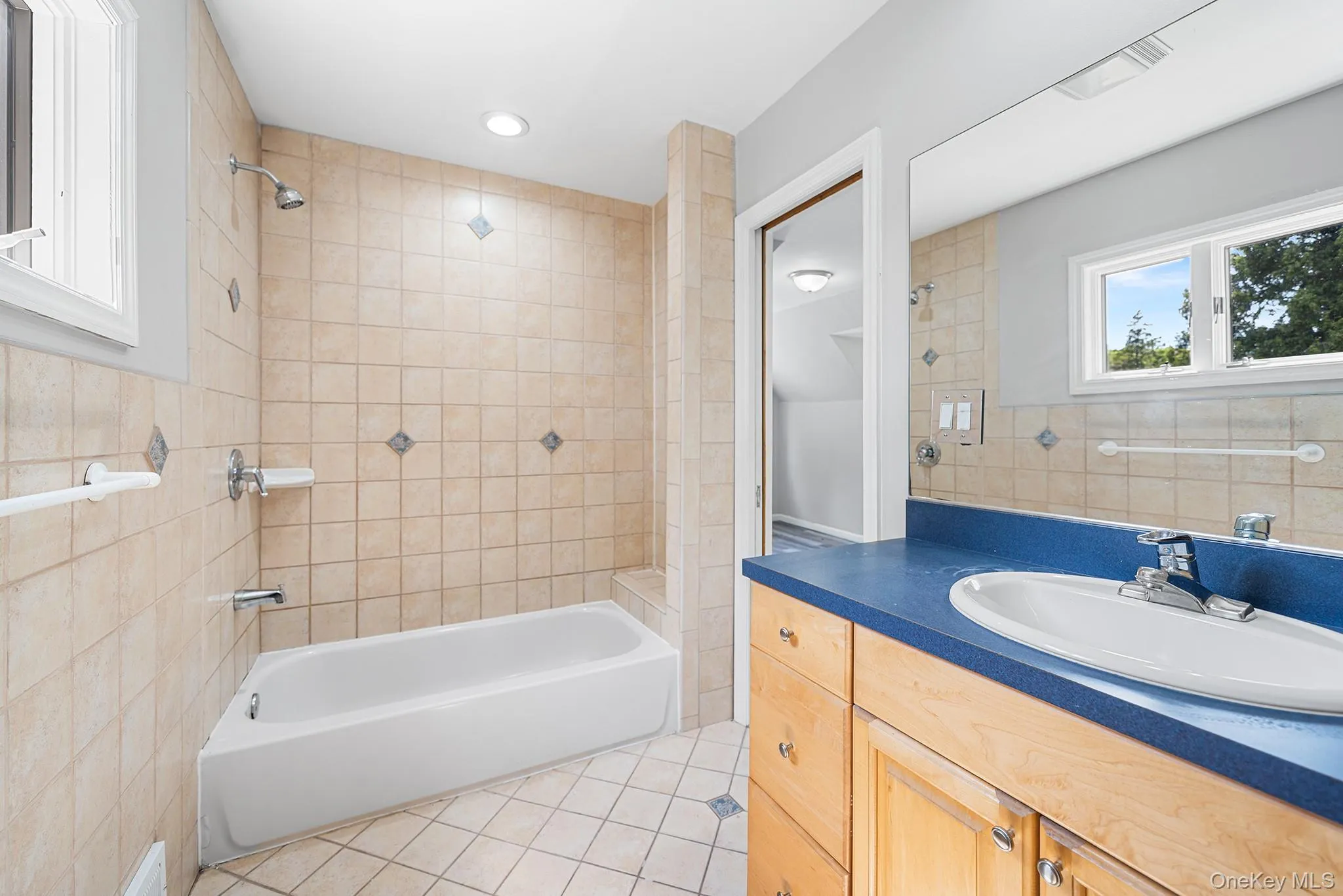 4 Sibley Place, Huntington, NY, 4 Bedrooms Bedrooms, 9 Rooms Rooms,3 BathroomsBathrooms,Residential,For Rent,Sibley,0,1020226 4 Sibley Place, Huntington, NY, 4 Bedrooms Bedrooms, 9 Rooms Rooms,3 BathroomsBathrooms,Residential,For Rent,Sibley,0,1020226