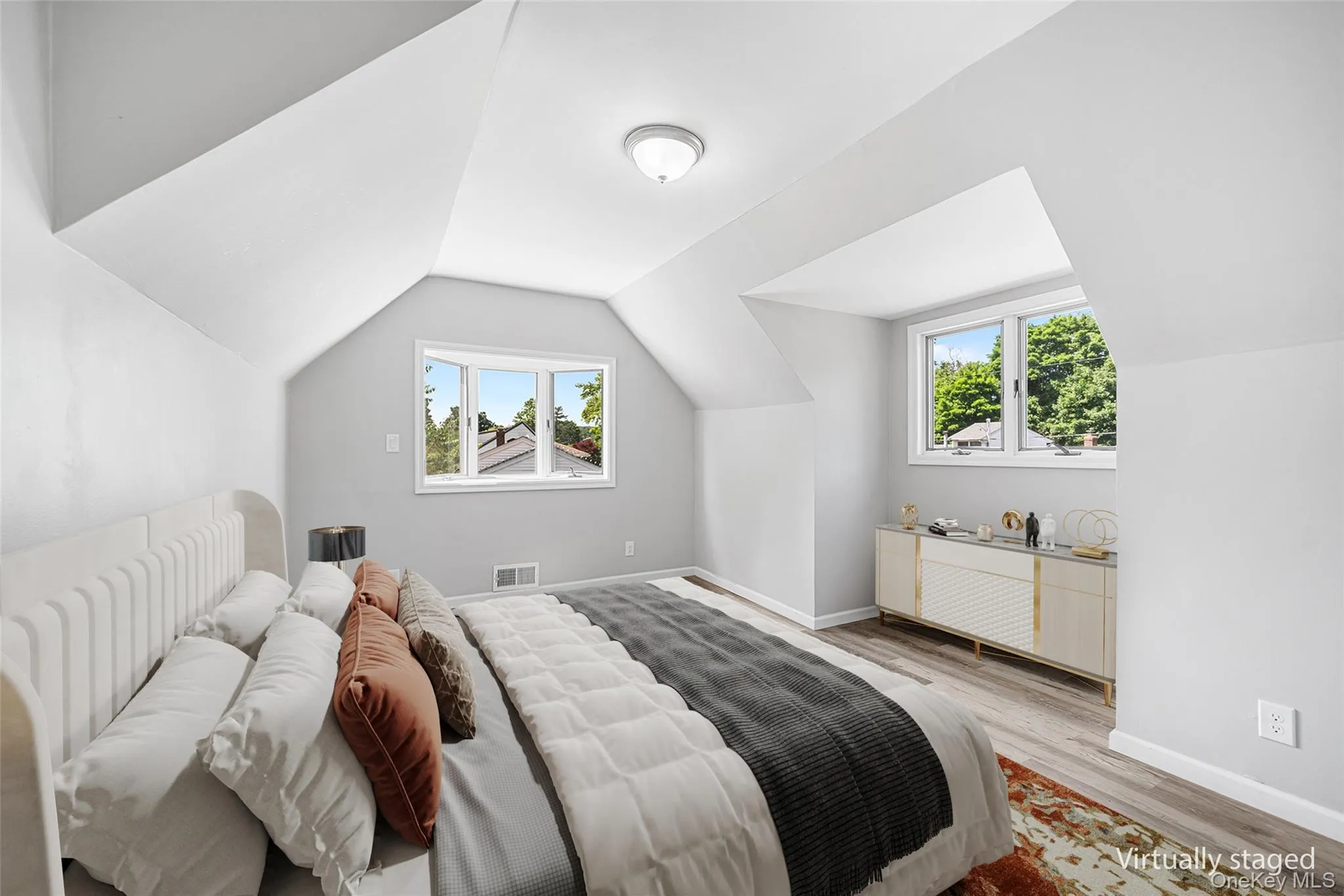 4 Sibley Place, Huntington, NY, 4 Bedrooms Bedrooms, 9 Rooms Rooms,3 BathroomsBathrooms,Residential,For Rent,Sibley,0,1020226 4 Sibley Place, Huntington, NY, 4 Bedrooms Bedrooms, 9 Rooms Rooms,3 BathroomsBathrooms,Residential,For Rent,Sibley,0,1020226