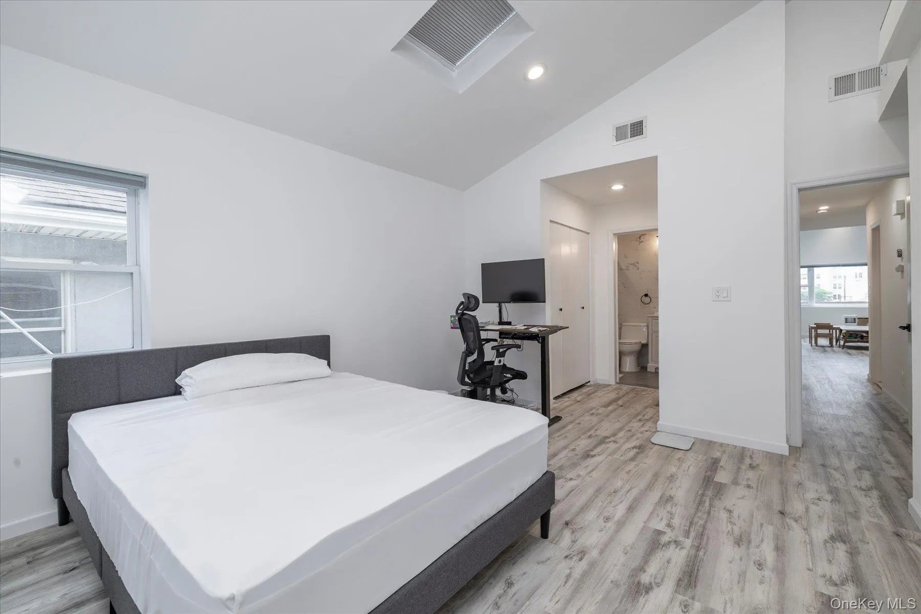 537 Broadway, Long Beach, NY, 2 Bedrooms Bedrooms, 3 Rooms Rooms,2 BathroomsBathrooms,Residential,For Rent,Broadway,0,1020231 537 Broadway, Long Beach, NY, 2 Bedrooms Bedrooms, 3 Rooms Rooms,2 BathroomsBathrooms,Residential,For Rent,Broadway,0,1020231