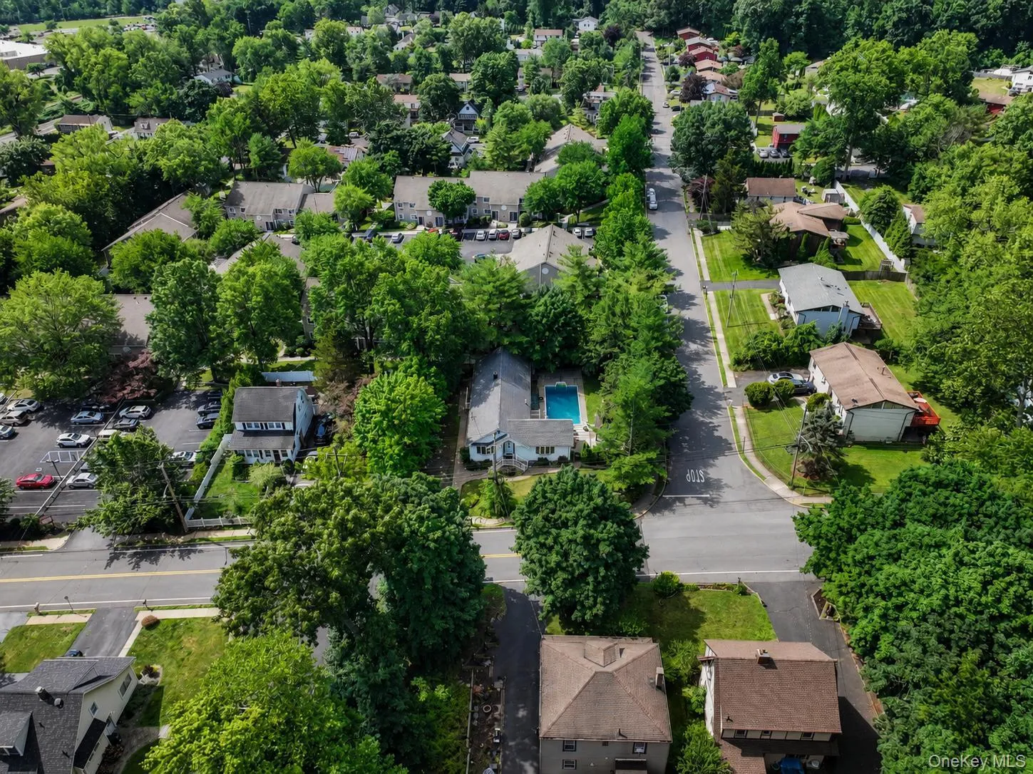 42 Highview Avenue, Orangetown, NY, 3 Bedrooms Bedrooms, 10 Rooms Rooms,1 BathroomBathrooms,Residential,For Rent,Highview,0,1020236 42 Highview Avenue, Orangetown, NY, 3 Bedrooms Bedrooms, 10 Rooms Rooms,1 BathroomBathrooms,Residential,For Rent,Highview,0,1020236