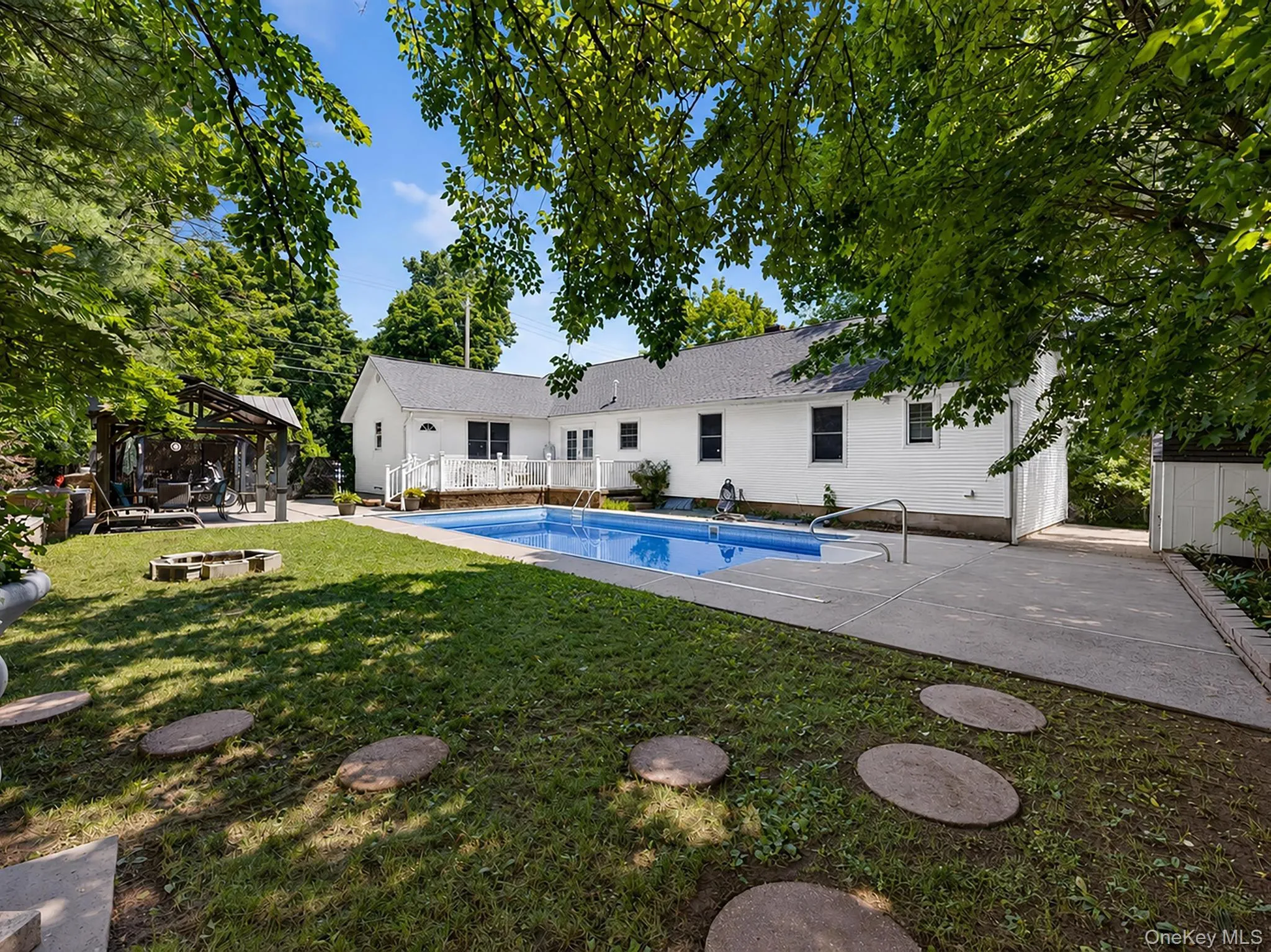 42 Highview Avenue, Orangetown, NY, 3 Bedrooms Bedrooms, 10 Rooms Rooms,1 BathroomBathrooms,Residential,For Rent,Highview,0,1020236 42 Highview Avenue, Orangetown, NY, 3 Bedrooms Bedrooms, 10 Rooms Rooms,1 BathroomBathrooms,Residential,For Rent,Highview,0,1020236