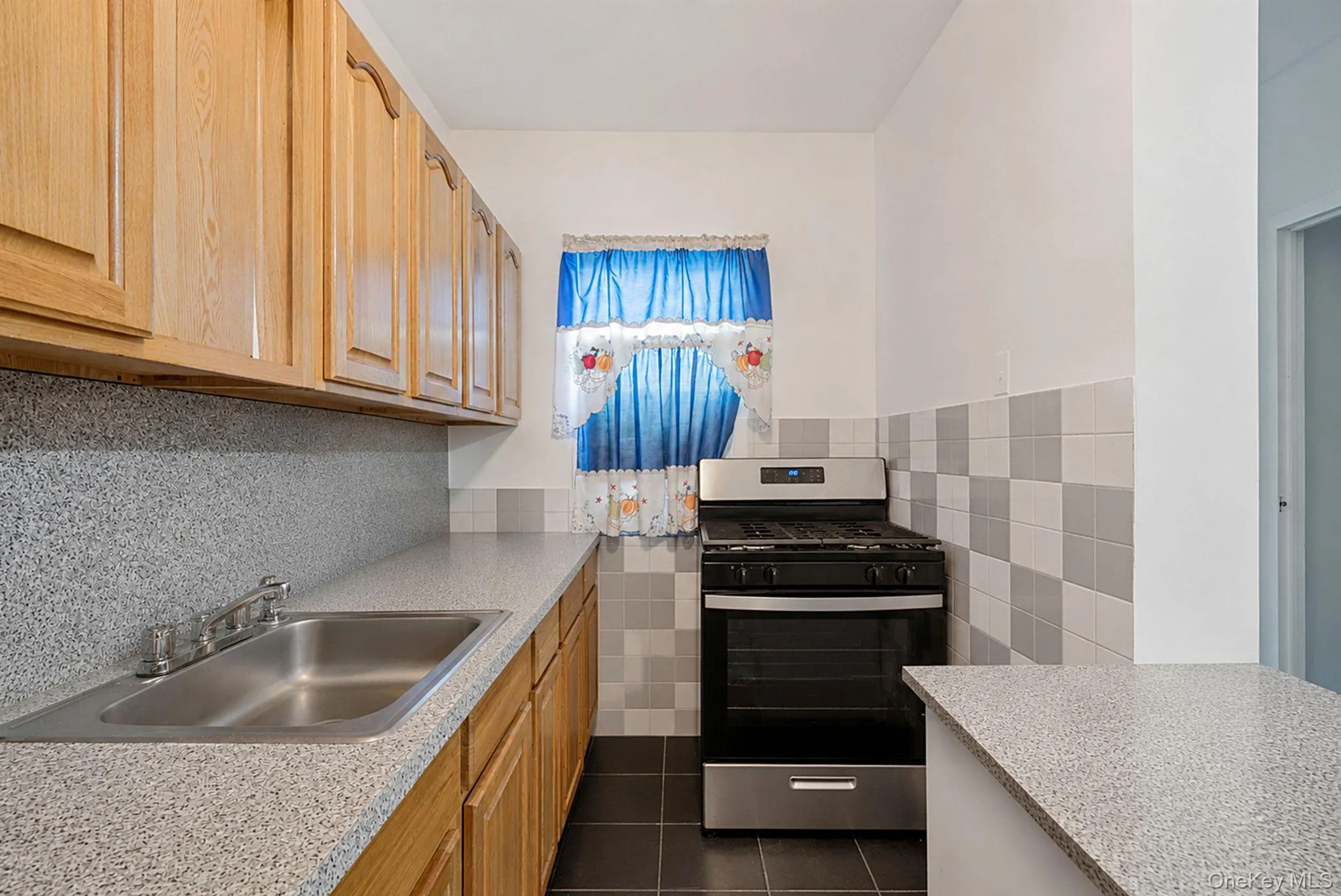 11636 147th Street, New York, NY, 3 Bedrooms Bedrooms, 7 Rooms Rooms,2 BathroomsBathrooms,Residential,For Rent,147th,0,1020238 11636 147th Street, New York, NY, 3 Bedrooms Bedrooms, 7 Rooms Rooms,2 BathroomsBathrooms,Residential,For Rent,147th,0,1020238