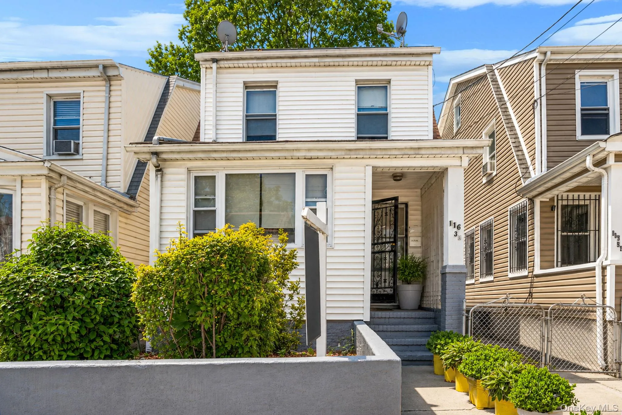 11636 147th Street, New York, NY, 3 Bedrooms Bedrooms, 7 Rooms Rooms,2 BathroomsBathrooms,Residential,For Rent,147th,0,1020238 11636 147th Street, New York, NY, 3 Bedrooms Bedrooms, 7 Rooms Rooms,2 BathroomsBathrooms,Residential,For Rent,147th,0,1020238