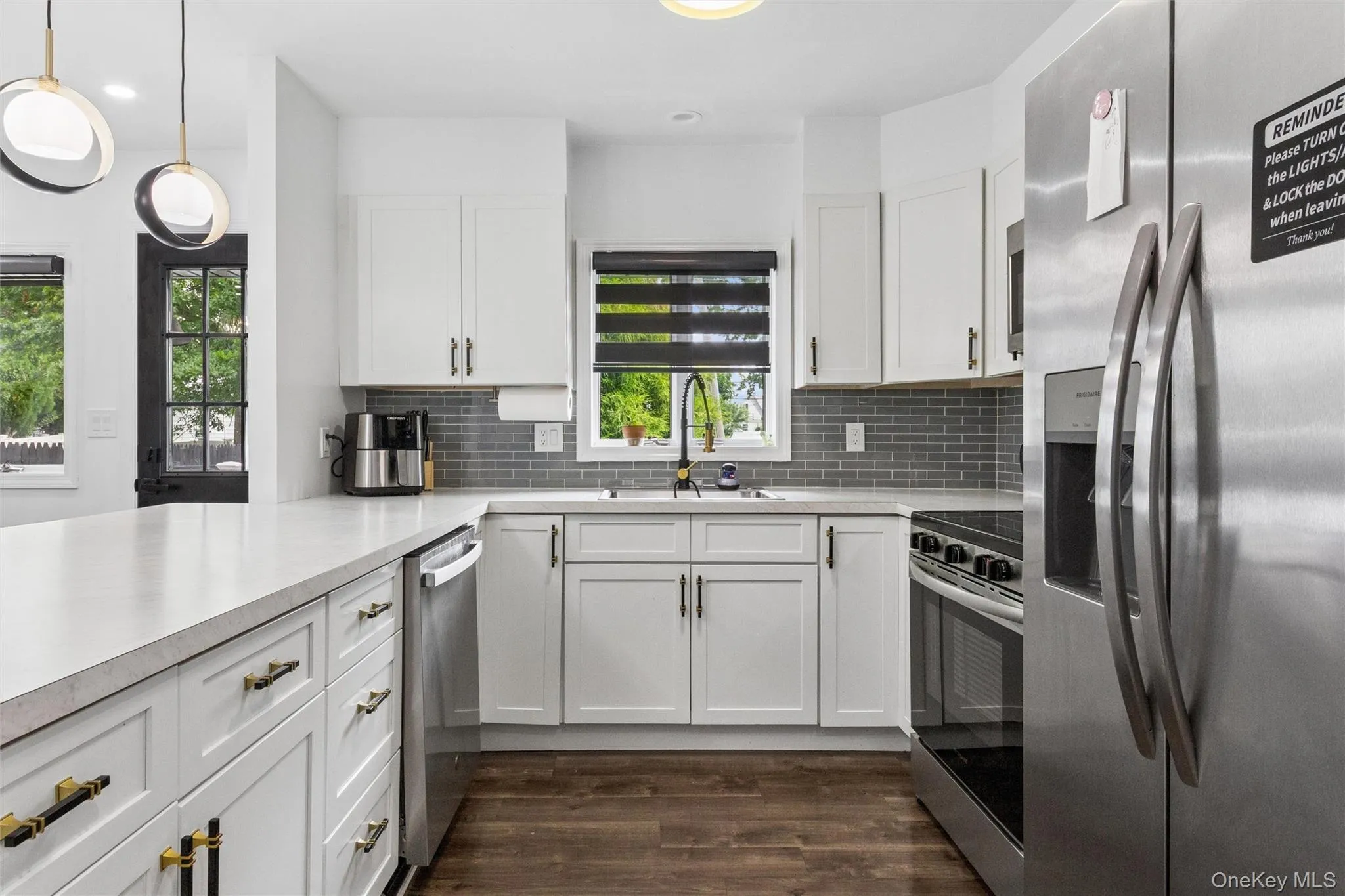301 Merrick Avenue, Hempstead, NY, 5 Bedrooms Bedrooms, 10 Rooms Rooms,1 BathroomBathrooms,Residential,For Rent,Merrick,0,1020241 301 Merrick Avenue, Hempstead, NY, 5 Bedrooms Bedrooms, 10 Rooms Rooms,1 BathroomBathrooms,Residential,For Rent,Merrick,0,1020241