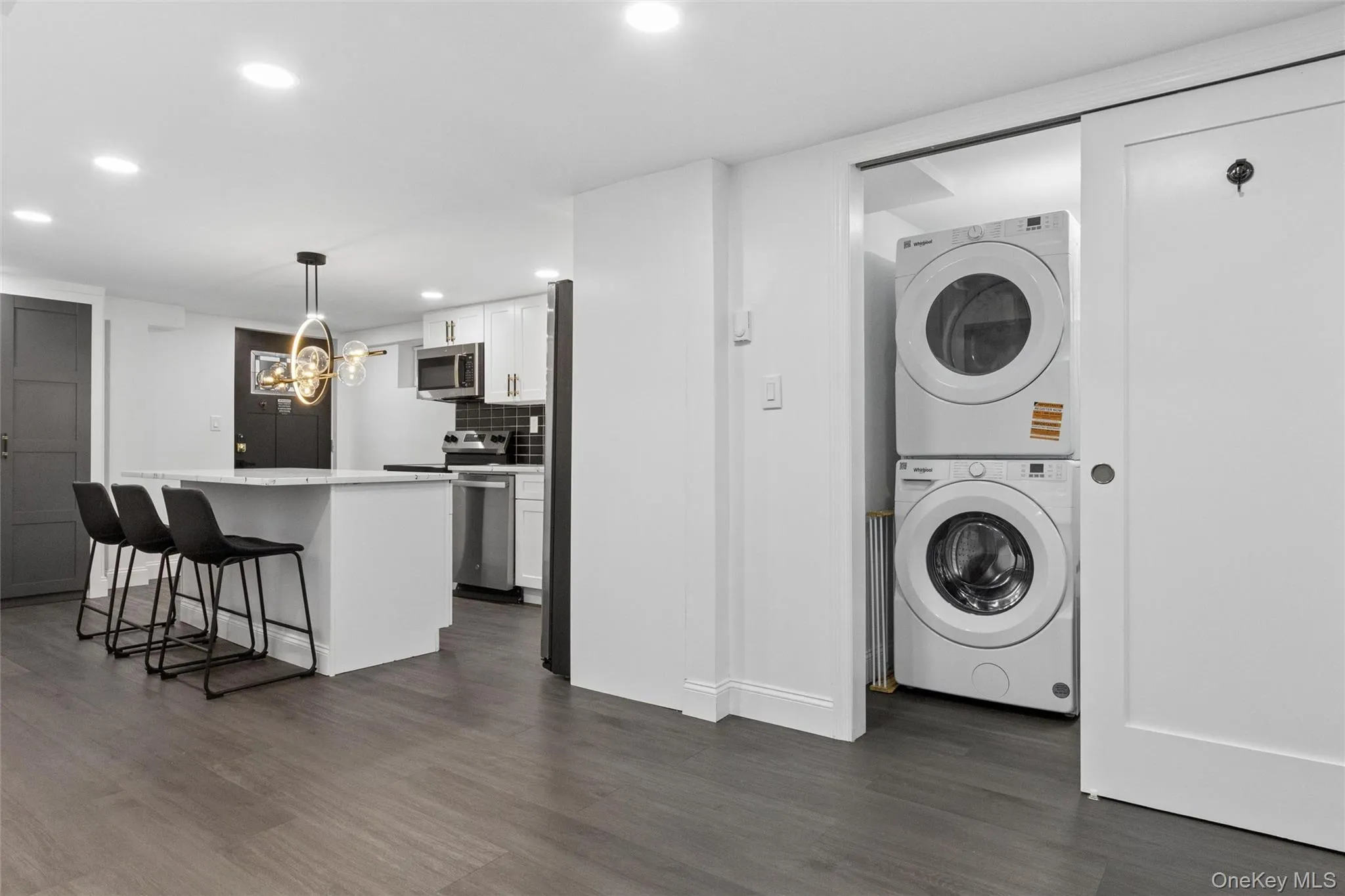 301 Merrick Avenue, Hempstead, NY, 5 Bedrooms Bedrooms, 10 Rooms Rooms,1 BathroomBathrooms,Residential,For Rent,Merrick,0,1020241 301 Merrick Avenue, Hempstead, NY, 5 Bedrooms Bedrooms, 10 Rooms Rooms,1 BathroomBathrooms,Residential,For Rent,Merrick,0,1020241