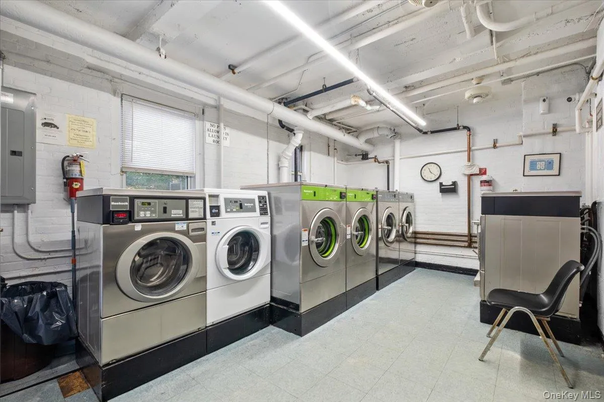 90 Bryant Avenue, White Plains, NY, 1 Bedroom Bedrooms, 4 Rooms Rooms,1 BathroomBathrooms,Residential,For Rent,Bryant,0,1020253 90 Bryant Avenue, White Plains, NY, 1 Bedroom Bedrooms, 4 Rooms Rooms,1 BathroomBathrooms,Residential,For Rent,Bryant,0,1020253