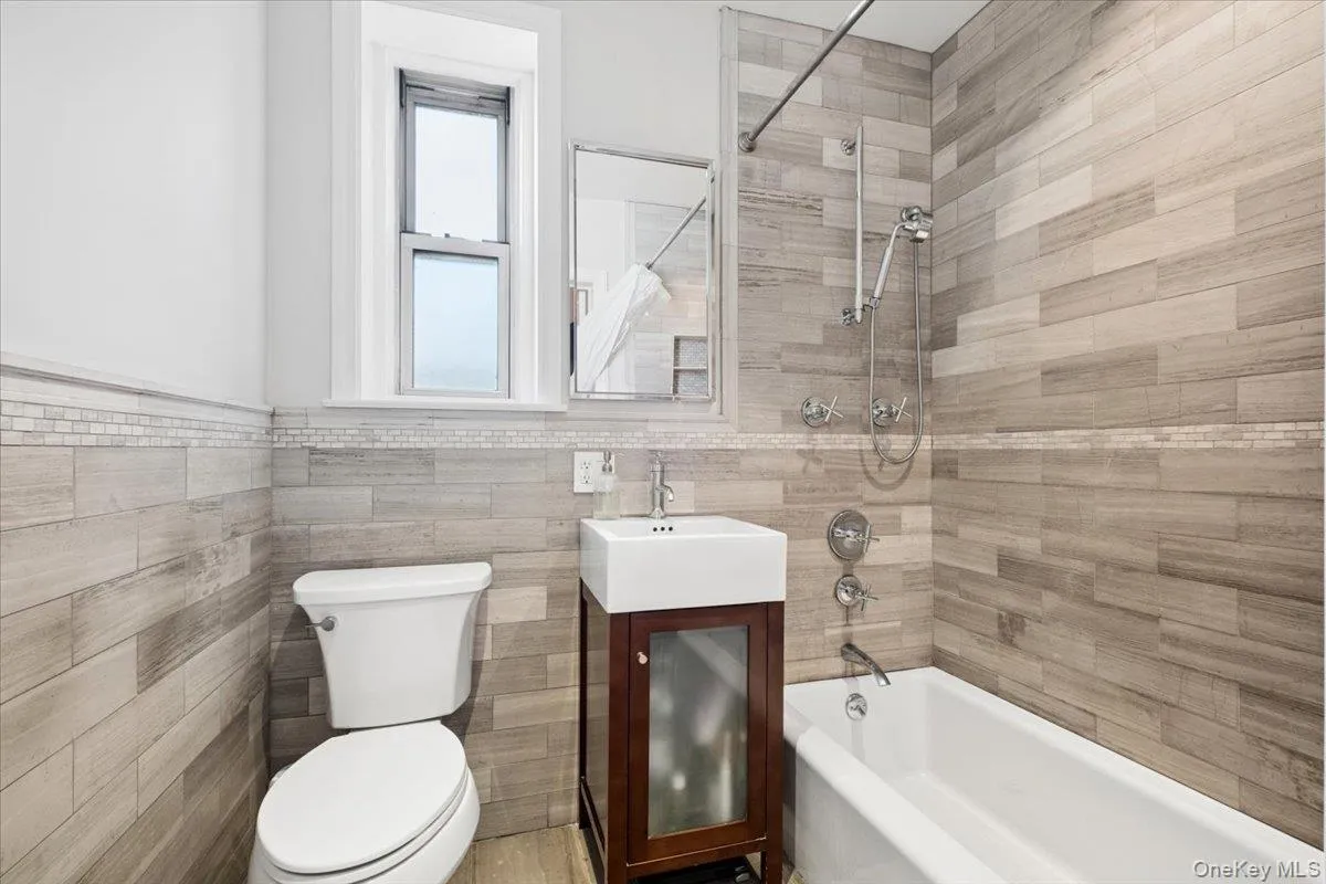 90 Bryant Avenue, White Plains, NY, 1 Bedroom Bedrooms, 4 Rooms Rooms,1 BathroomBathrooms,Residential,For Rent,Bryant,0,1020253 90 Bryant Avenue, White Plains, NY, 1 Bedroom Bedrooms, 4 Rooms Rooms,1 BathroomBathrooms,Residential,For Rent,Bryant,0,1020253