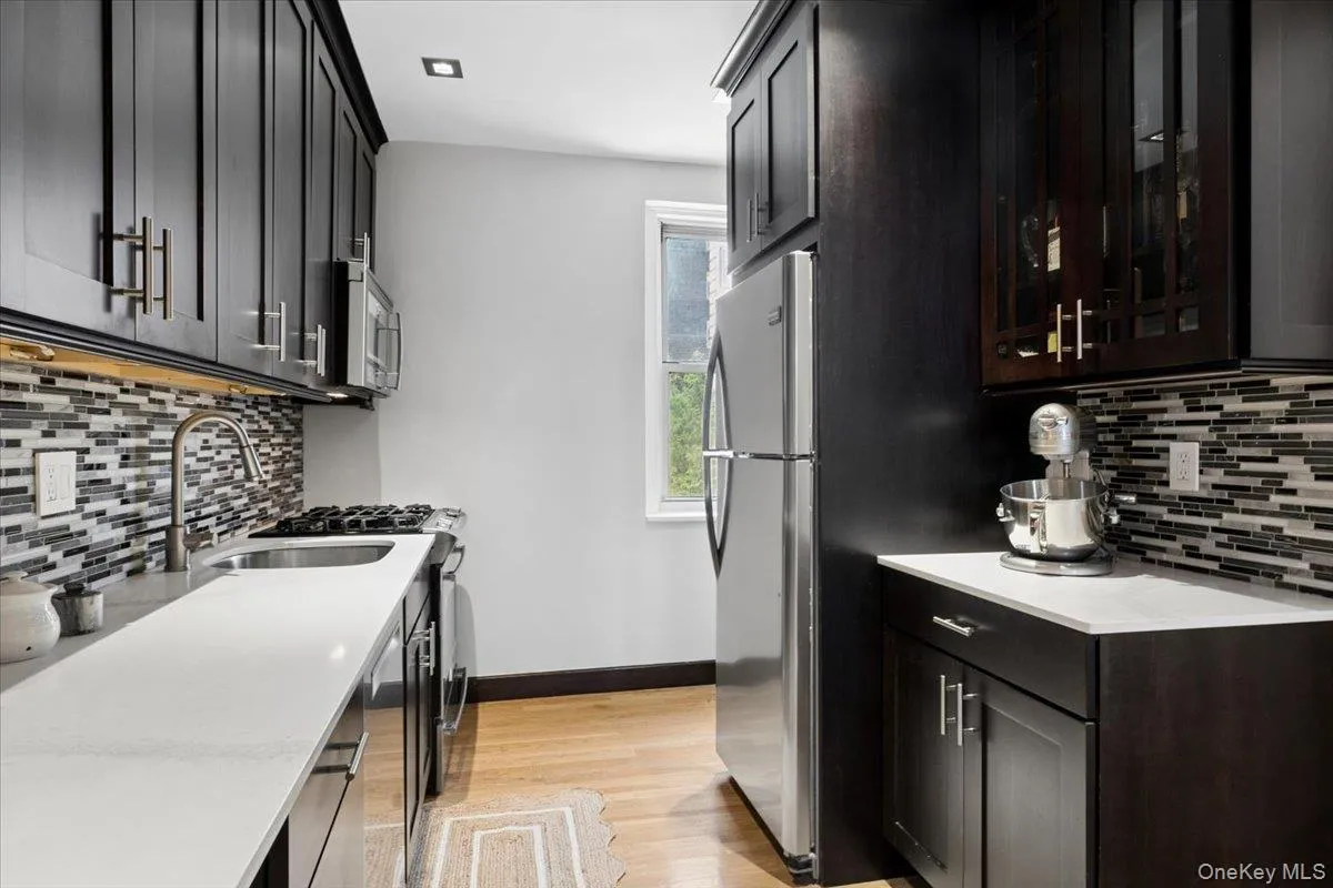 90 Bryant Avenue, White Plains, NY, 1 Bedroom Bedrooms, 4 Rooms Rooms,1 BathroomBathrooms,Residential,For Rent,Bryant,0,1020253 90 Bryant Avenue, White Plains, NY, 1 Bedroom Bedrooms, 4 Rooms Rooms,1 BathroomBathrooms,Residential,For Rent,Bryant,0,1020253