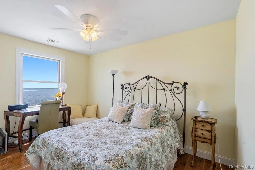30 Milton Road, Babylon, NY, 3 Bedrooms Bedrooms, 7 Rooms Rooms,2 BathroomsBathrooms,Residential,For Rent,Milton,0,1020254 30 Milton Road, Babylon, NY, 3 Bedrooms Bedrooms, 7 Rooms Rooms,2 BathroomsBathrooms,Residential,For Rent,Milton,0,1020254