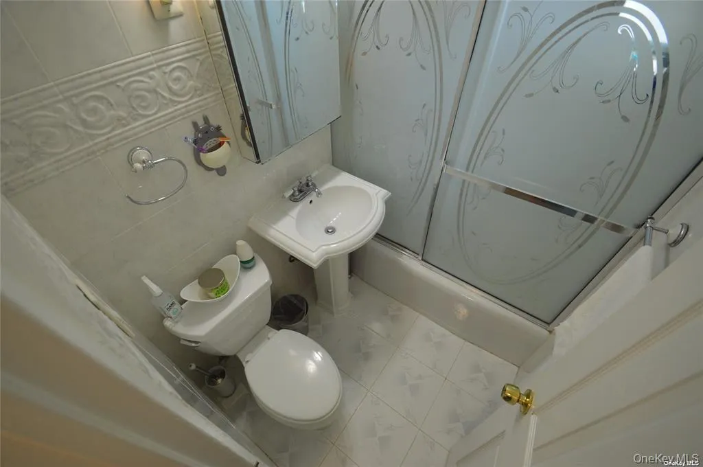 251-34 61st Avenue, New York, NY, 2 Bedrooms Bedrooms, 5 Rooms Rooms,1 BathroomBathrooms,Residential,For Rent,61st,0,1020257 251-34 61st Avenue, New York, NY, 2 Bedrooms Bedrooms, 5 Rooms Rooms,1 BathroomBathrooms,Residential,For Rent,61st,0,1020257
