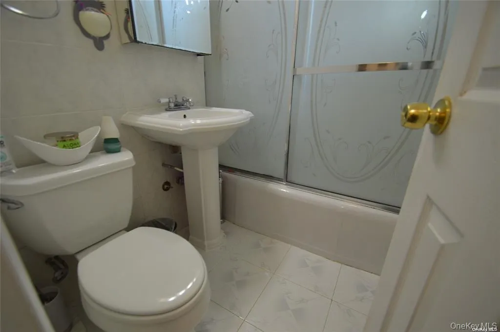 251-34 61st Avenue, New York, NY, 2 Bedrooms Bedrooms, 5 Rooms Rooms,1 BathroomBathrooms,Residential,For Rent,61st,0,1020257 251-34 61st Avenue, New York, NY, 2 Bedrooms Bedrooms, 5 Rooms Rooms,1 BathroomBathrooms,Residential,For Rent,61st,0,1020257