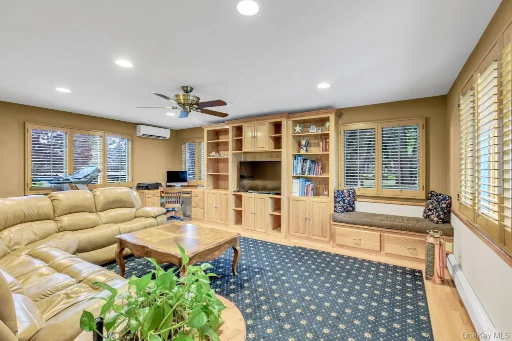 128 Stuart Street, Hempstead, NY, 3 Bedrooms Bedrooms, 6 Rooms Rooms,2 BathroomsBathrooms,Residential,For Rent,Stuart,0,1020259 128 Stuart Street, Hempstead, NY, 3 Bedrooms Bedrooms, 6 Rooms Rooms,2 BathroomsBathrooms,Residential,For Rent,Stuart,0,1020259