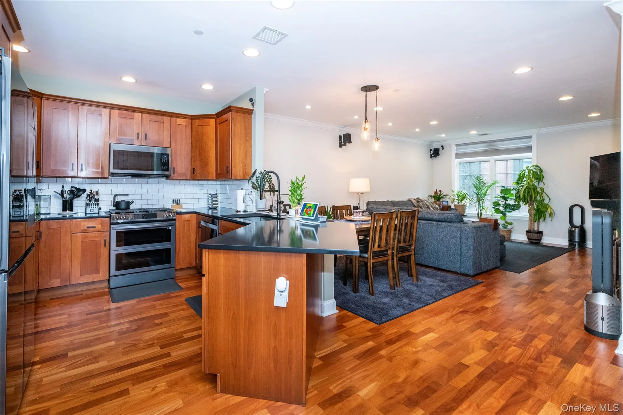 55 1st Street, Pelham, NY, 2 Bedrooms Bedrooms, 4 Rooms Rooms,1 BathroomBathrooms,Residential Lease,For Rent,1st,0,1020260 55 1st Street, Pelham, NY, 2 Bedrooms Bedrooms, 4 Rooms Rooms,1 BathroomBathrooms,Residential Lease,For Rent,1st,0,1020260