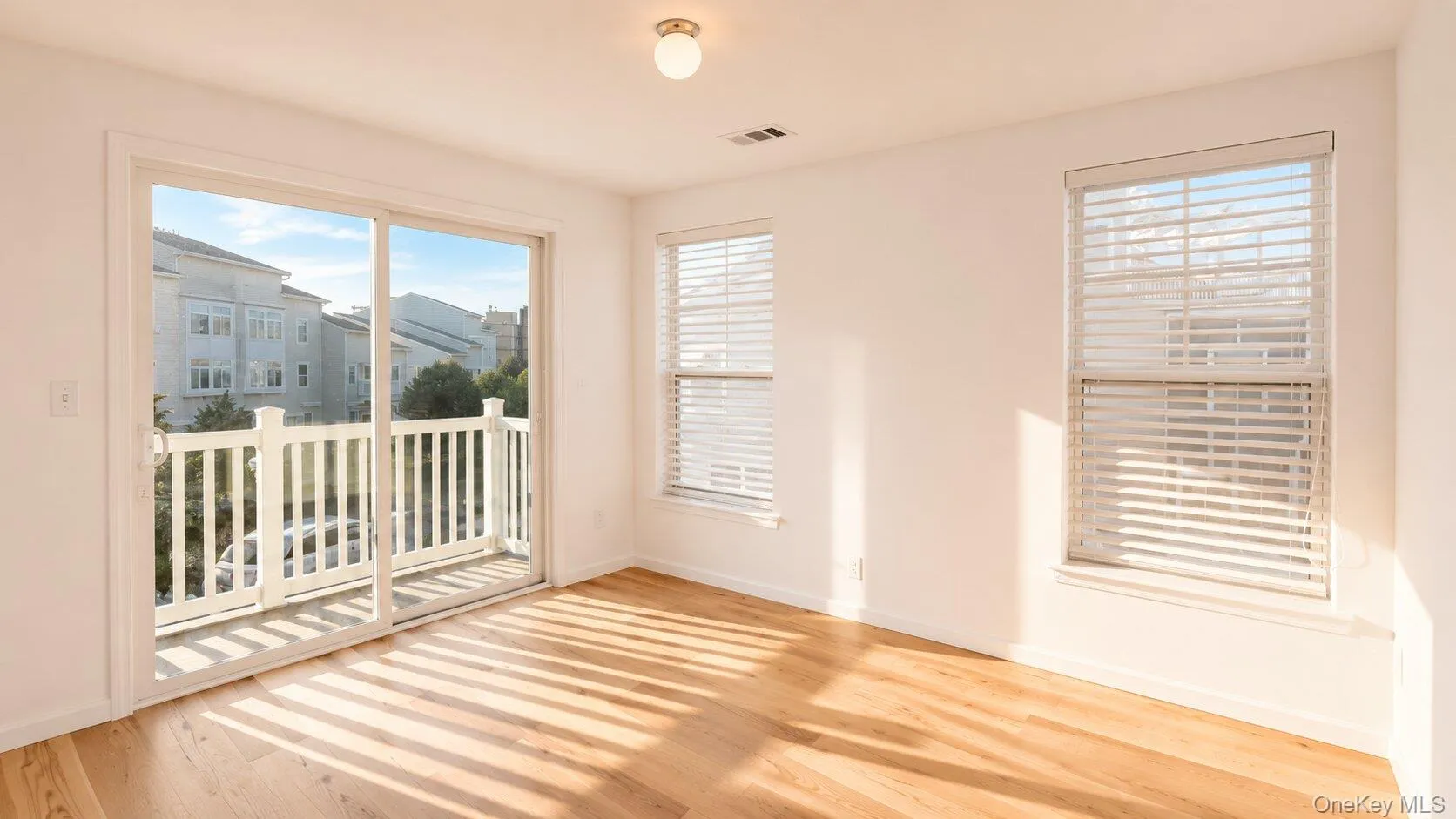 172 White Sands Way, New York, NY, 2 Bedrooms Bedrooms, 4 Rooms Rooms,1 BathroomBathrooms,Residential Lease,For Rent,White Sands,0,1020265 172 White Sands Way, New York, NY, 2 Bedrooms Bedrooms, 4 Rooms Rooms,1 BathroomBathrooms,Residential Lease,For Rent,White Sands,0,1020265