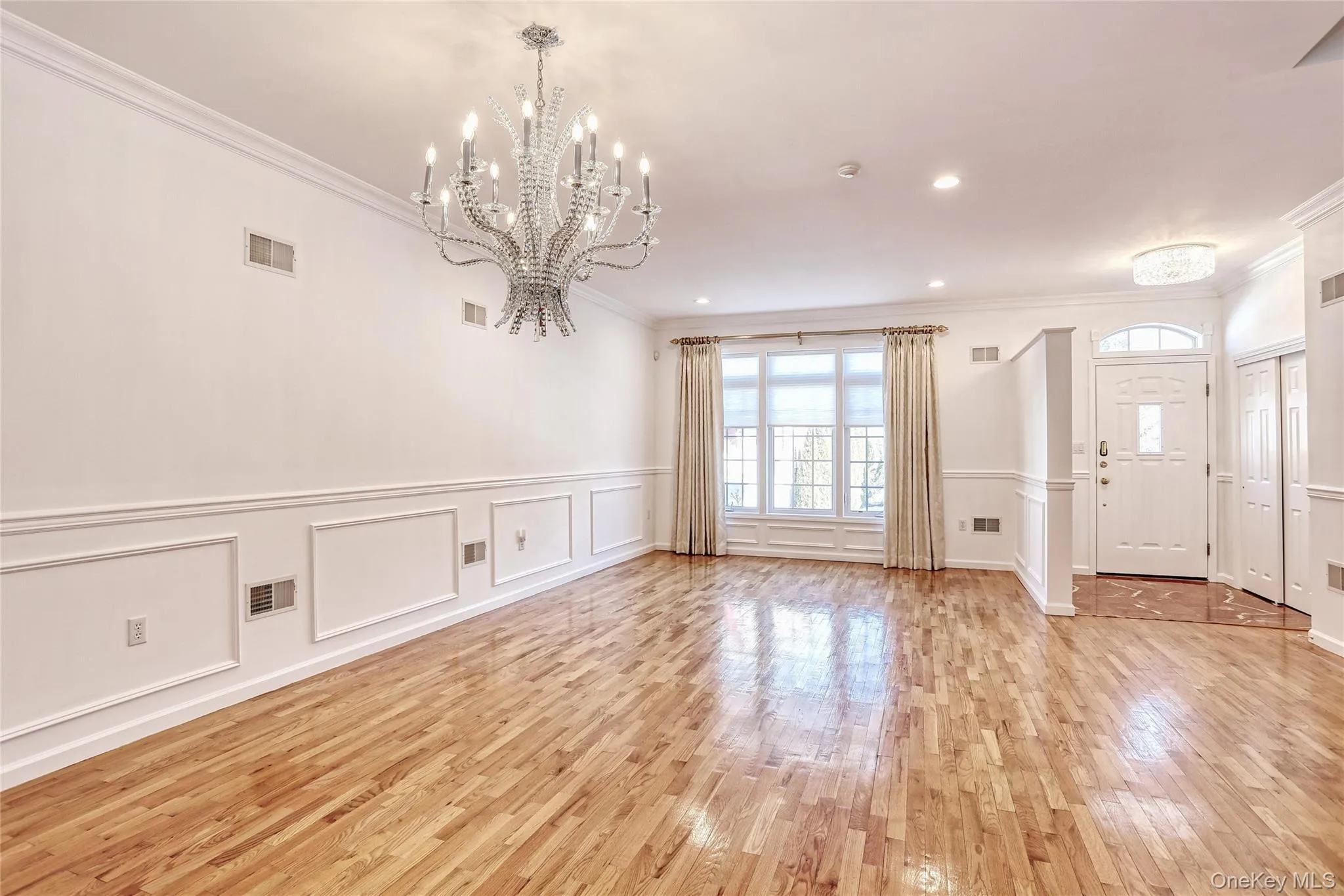 80 Alexander Court, Clarkstown, NY, 3 Bedrooms Bedrooms, 8 Rooms Rooms,3 BathroomsBathrooms,Residential Lease,For Rent,Alexander,0,1020270 80 Alexander Court, Clarkstown, NY, 3 Bedrooms Bedrooms, 8 Rooms Rooms,3 BathroomsBathrooms,Residential Lease,For Rent,Alexander,0,1020270