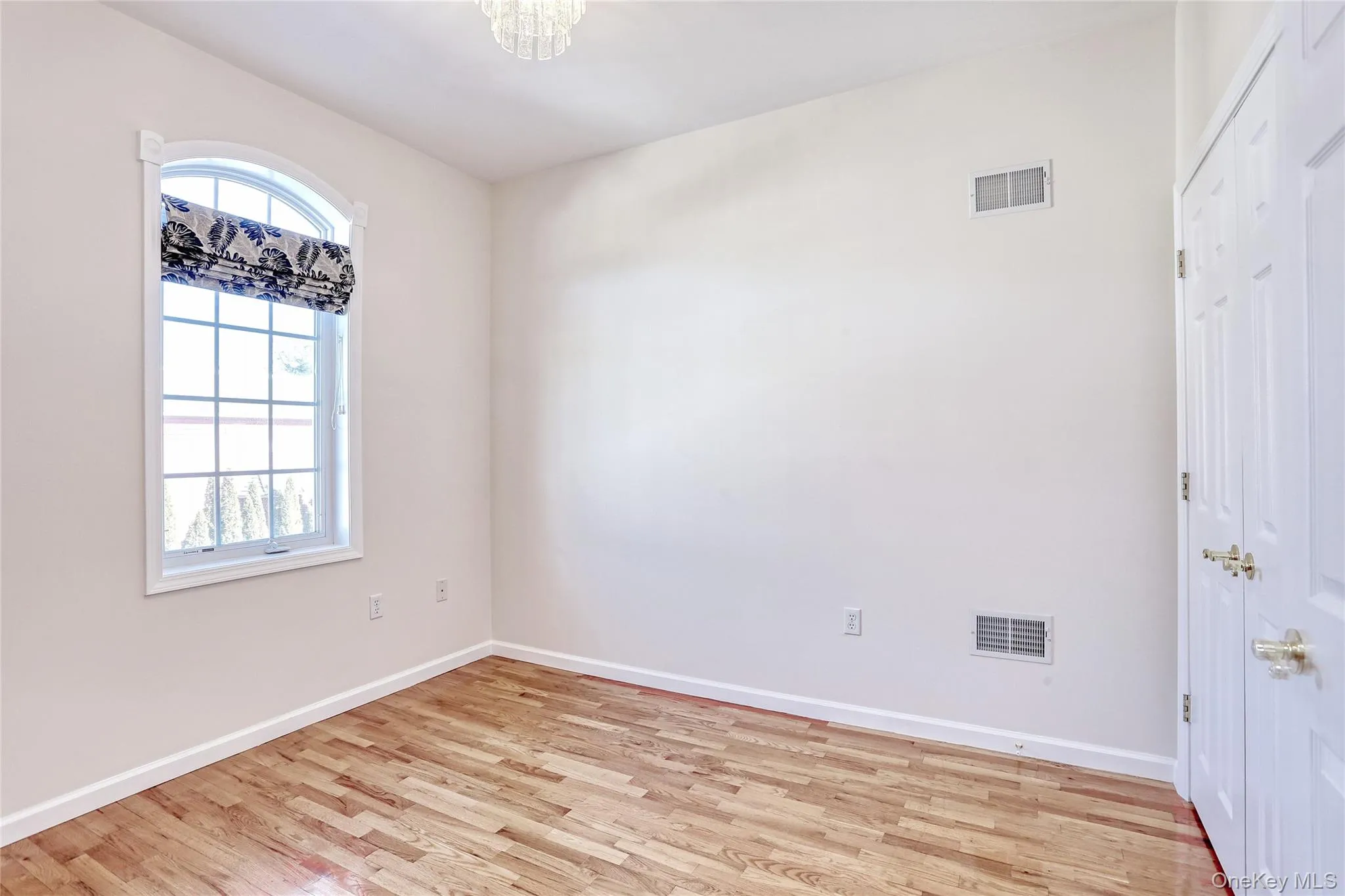 80 Alexander Court, Clarkstown, NY, 3 Bedrooms Bedrooms, 8 Rooms Rooms,3 BathroomsBathrooms,Residential Lease,For Rent,Alexander,0,1020270 80 Alexander Court, Clarkstown, NY, 3 Bedrooms Bedrooms, 8 Rooms Rooms,3 BathroomsBathrooms,Residential Lease,For Rent,Alexander,0,1020270