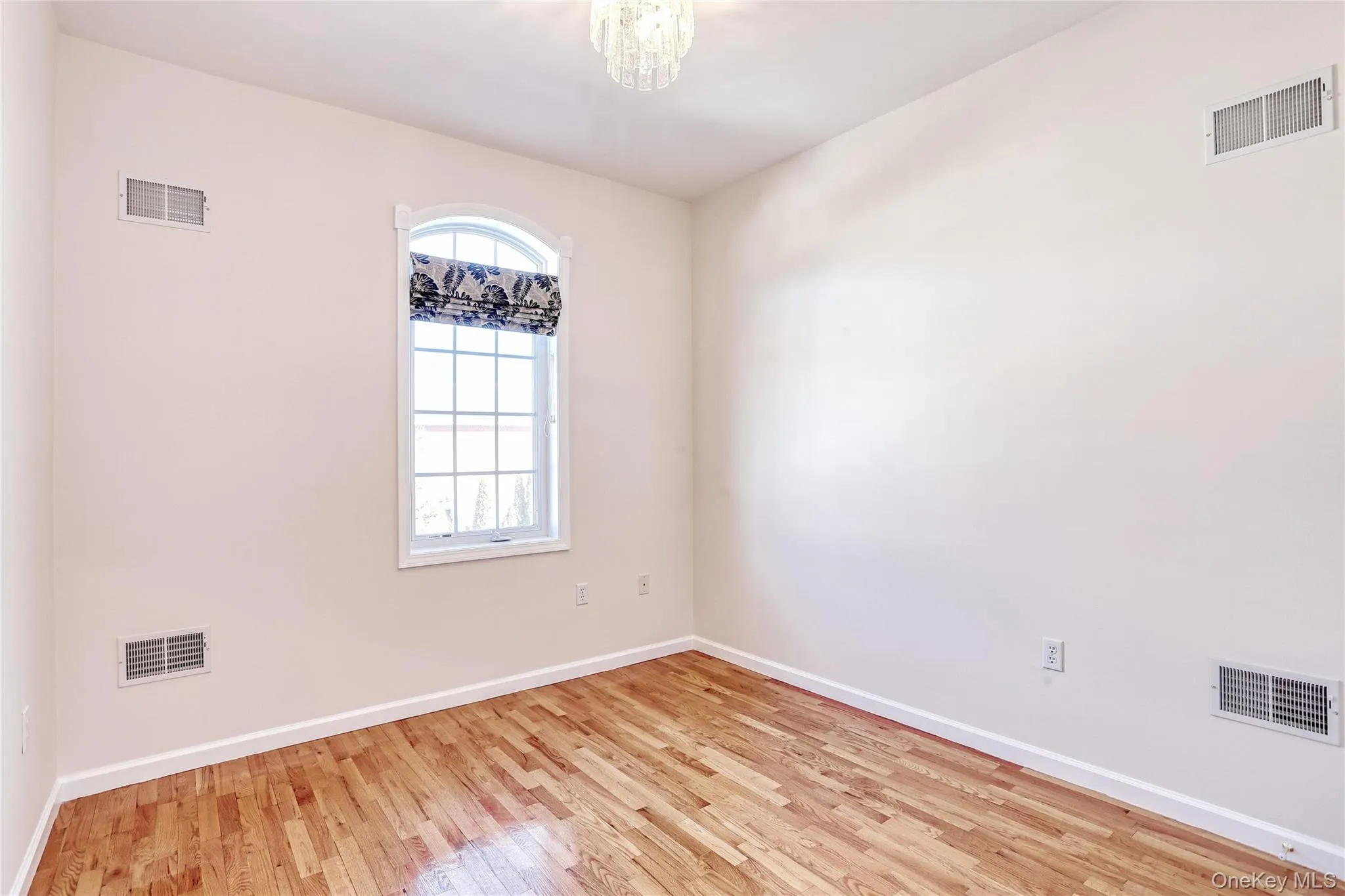 80 Alexander Court, Clarkstown, NY, 3 Bedrooms Bedrooms, 8 Rooms Rooms,3 BathroomsBathrooms,Residential Lease,For Rent,Alexander,0,1020270 80 Alexander Court, Clarkstown, NY, 3 Bedrooms Bedrooms, 8 Rooms Rooms,3 BathroomsBathrooms,Residential Lease,For Rent,Alexander,0,1020270