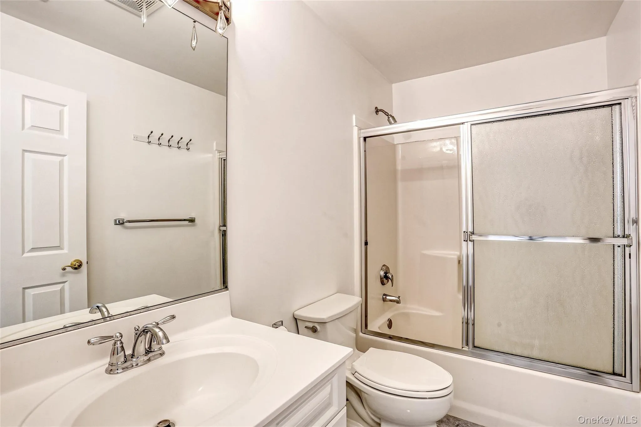 80 Alexander Court, Clarkstown, NY, 3 Bedrooms Bedrooms, 8 Rooms Rooms,3 BathroomsBathrooms,Residential Lease,For Rent,Alexander,0,1020270 80 Alexander Court, Clarkstown, NY, 3 Bedrooms Bedrooms, 8 Rooms Rooms,3 BathroomsBathrooms,Residential Lease,For Rent,Alexander,0,1020270