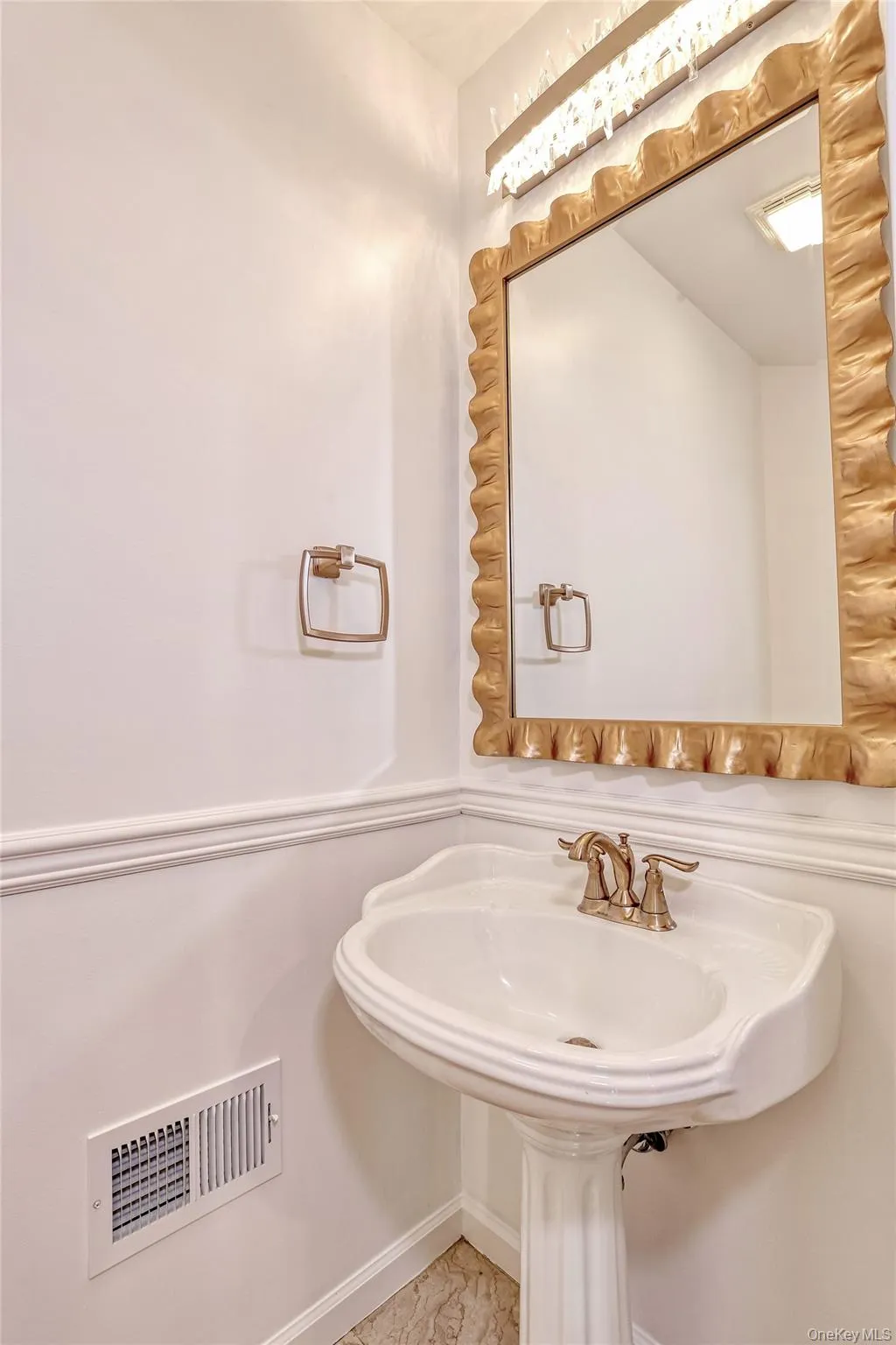 80 Alexander Court, Clarkstown, NY, 3 Bedrooms Bedrooms, 8 Rooms Rooms,3 BathroomsBathrooms,Residential Lease,For Rent,Alexander,0,1020270 80 Alexander Court, Clarkstown, NY, 3 Bedrooms Bedrooms, 8 Rooms Rooms,3 BathroomsBathrooms,Residential Lease,For Rent,Alexander,0,1020270