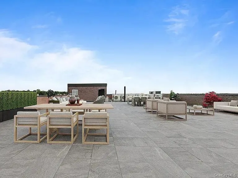 8811 179th Place, New York, NY, 1 Bedroom Bedrooms, 3 Rooms Rooms,1 BathroomBathrooms,Residential Lease,For Rent,179th,0,1020273 8811 179th Place, New York, NY, 1 Bedroom Bedrooms, 3 Rooms Rooms,1 BathroomBathrooms,Residential Lease,For Rent,179th,0,1020273
