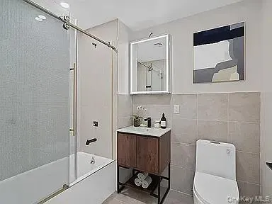 8811 179th Place, New York, NY, 1 Bedroom Bedrooms, 3 Rooms Rooms,1 BathroomBathrooms,Residential Lease,For Rent,179th,0,1020273 8811 179th Place, New York, NY, 1 Bedroom Bedrooms, 3 Rooms Rooms,1 BathroomBathrooms,Residential Lease,For Rent,179th,0,1020273