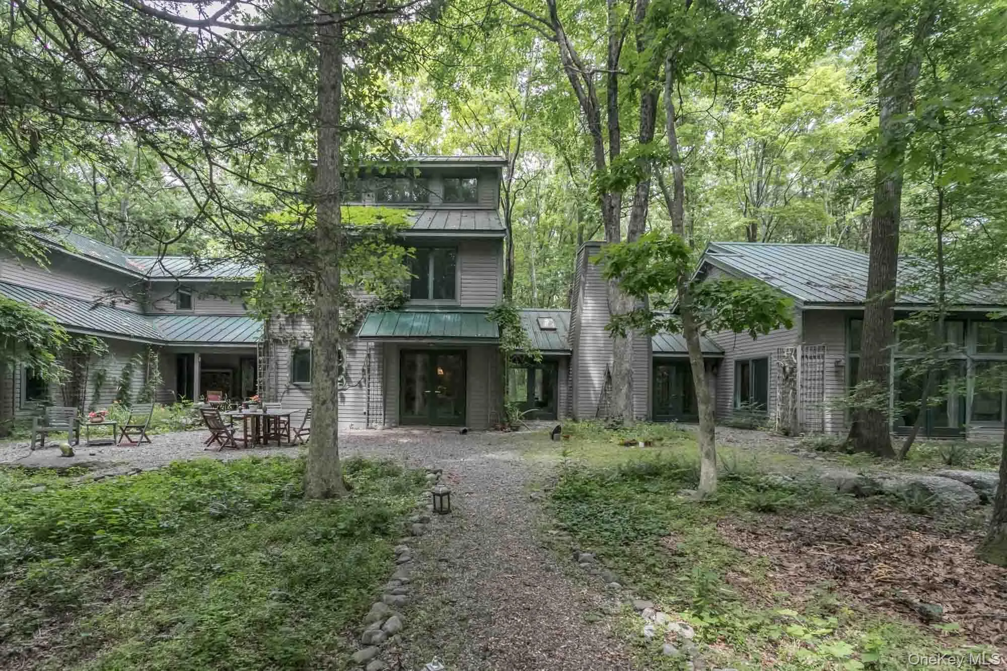 15 Cox Drive, Warwick (town), NY, 5 Bedrooms Bedrooms, 15 Rooms Rooms,3 BathroomsBathrooms,Residential,For Rent,Cox,0,1020274 15 Cox Drive, Warwick (town), NY, 5 Bedrooms Bedrooms, 15 Rooms Rooms,3 BathroomsBathrooms,Residential,For Rent,Cox,0,1020274