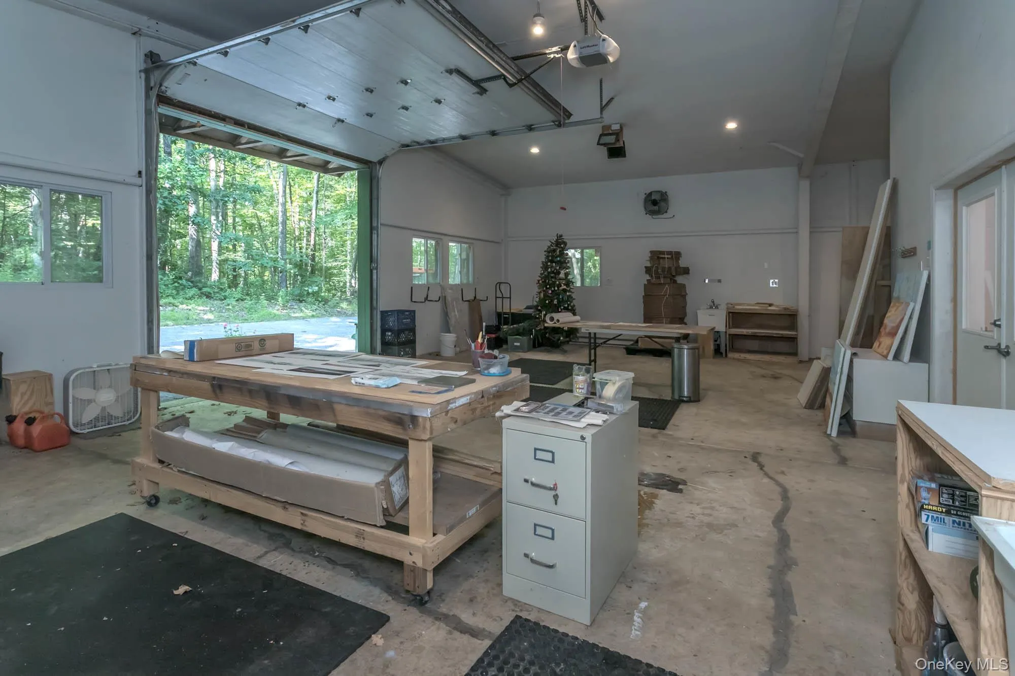 Front shop space Front shop space