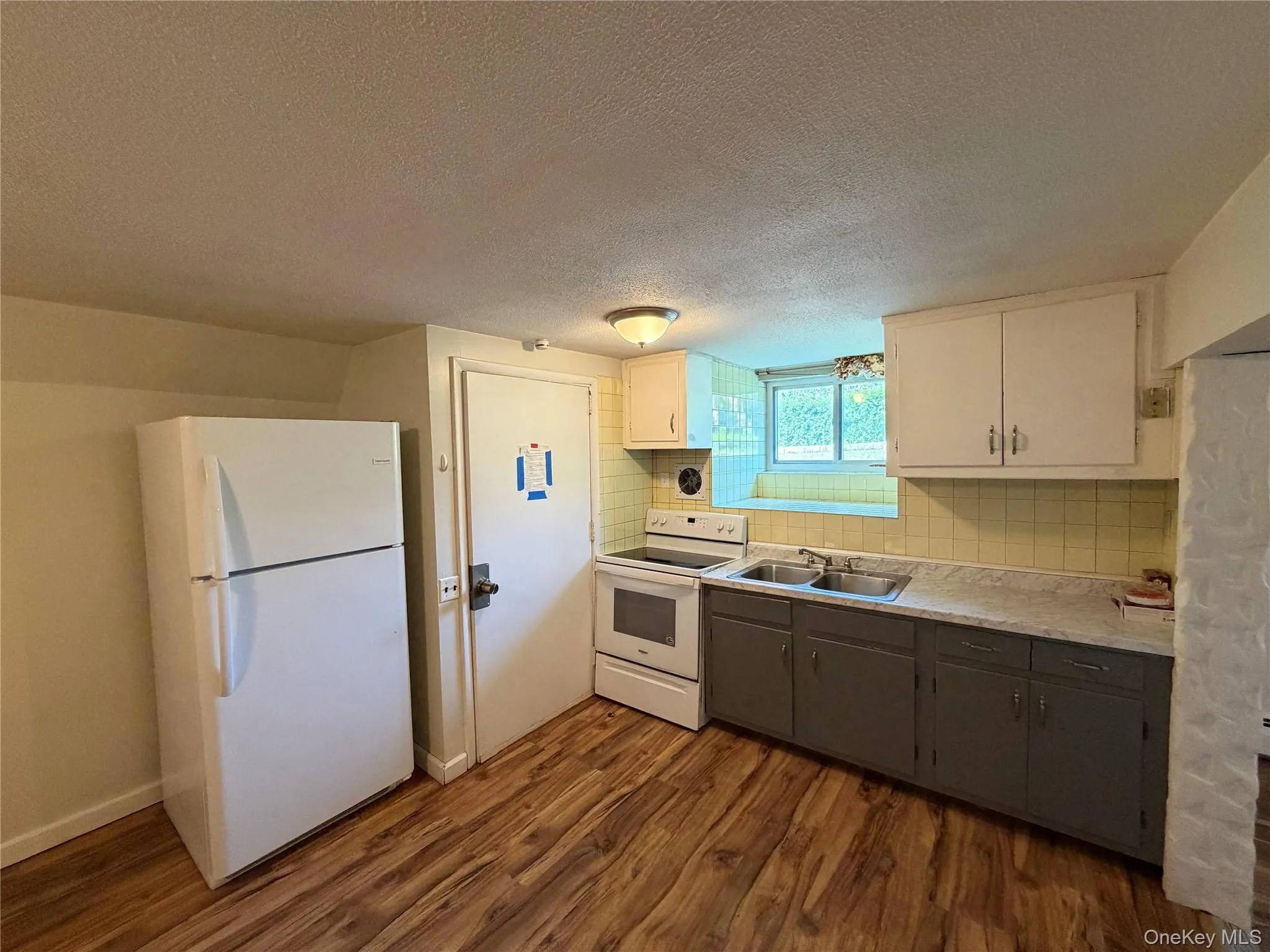 1547 Route 9, Clermont, NY, 2 Bedroom Bedrooms, 4 Room Rooms,1 BathroomBathrooms,Residential Lease,For Rent,Route 9,0,1020276 1547 Route 9, Clermont, NY, 2 Bedroom Bedrooms, 4 Room Rooms,1 BathroomBathrooms,Residential Lease,For Rent,Route 9,0,1020276